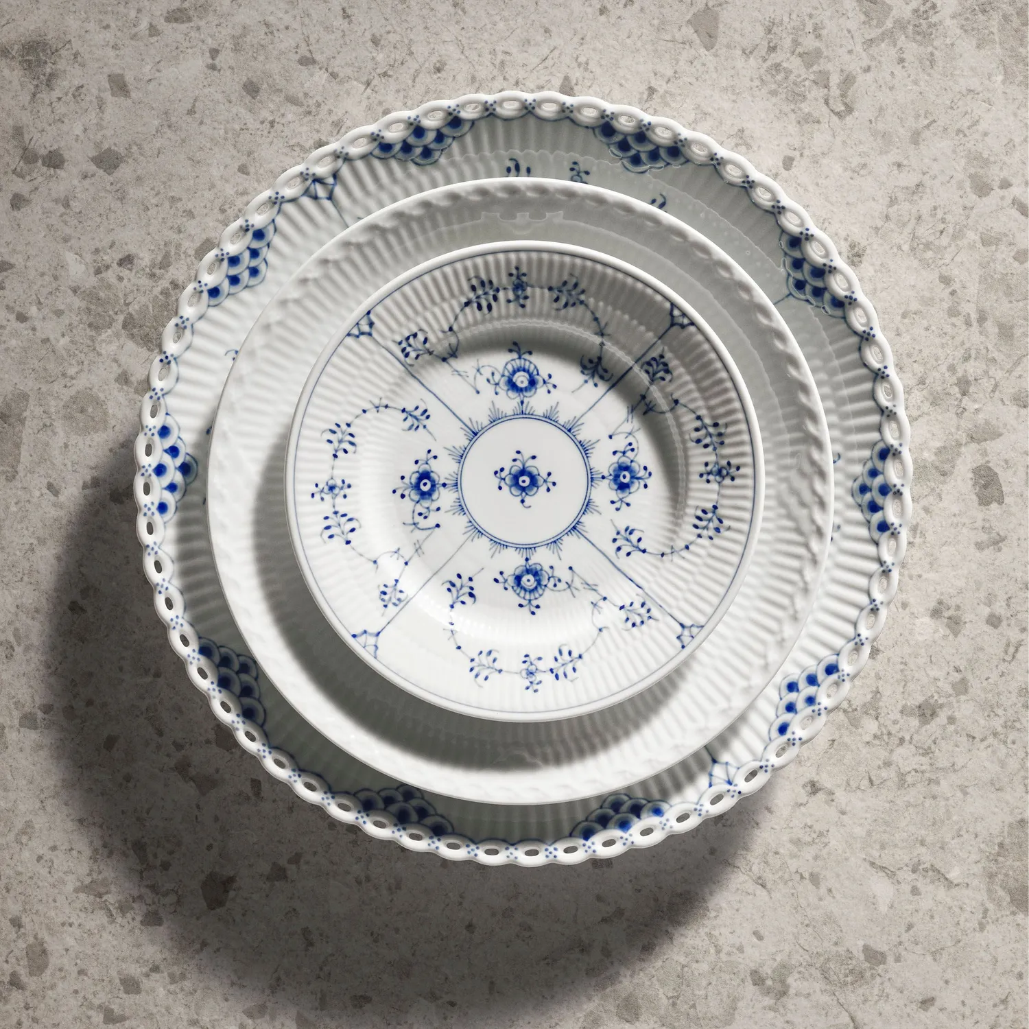 Royal Copenhagen Musselmalet Riflet tallerken 17 cm