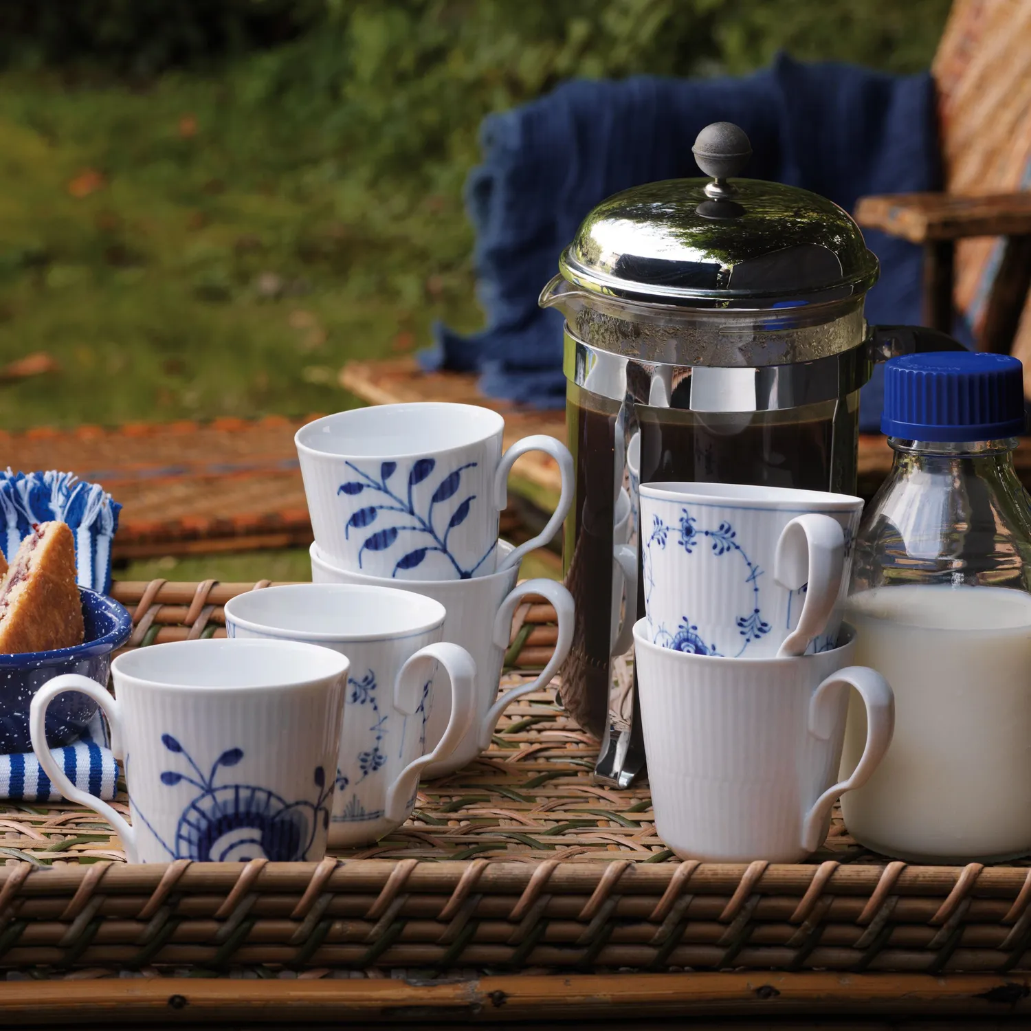 Kgl. Porcelæn Hvid Riflet kop 38 cl 2 stk hvid