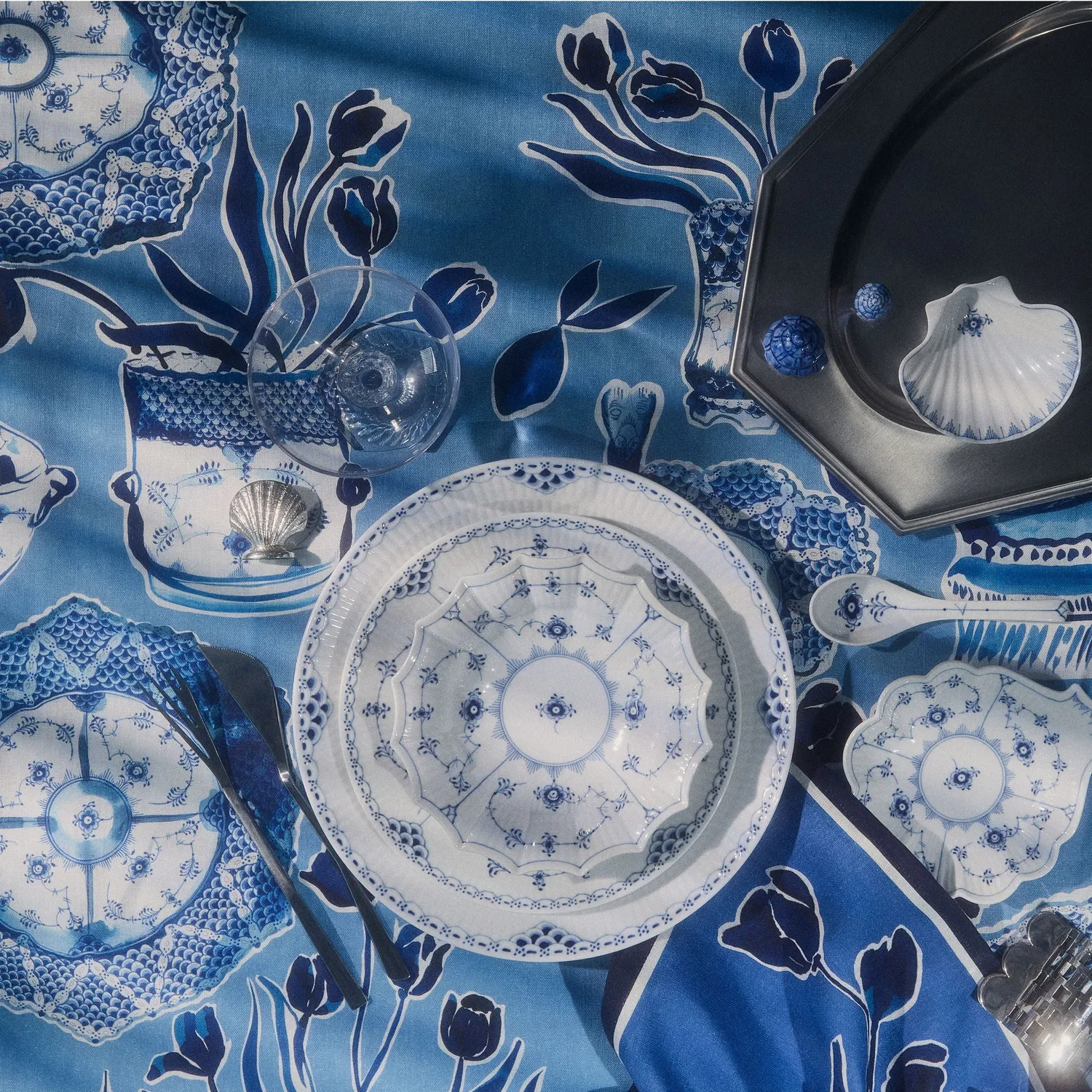 Kgl. Porcelæn Musselmalet Riflet serveringssæt 17,5/15,5/10,5 cm 3 stk