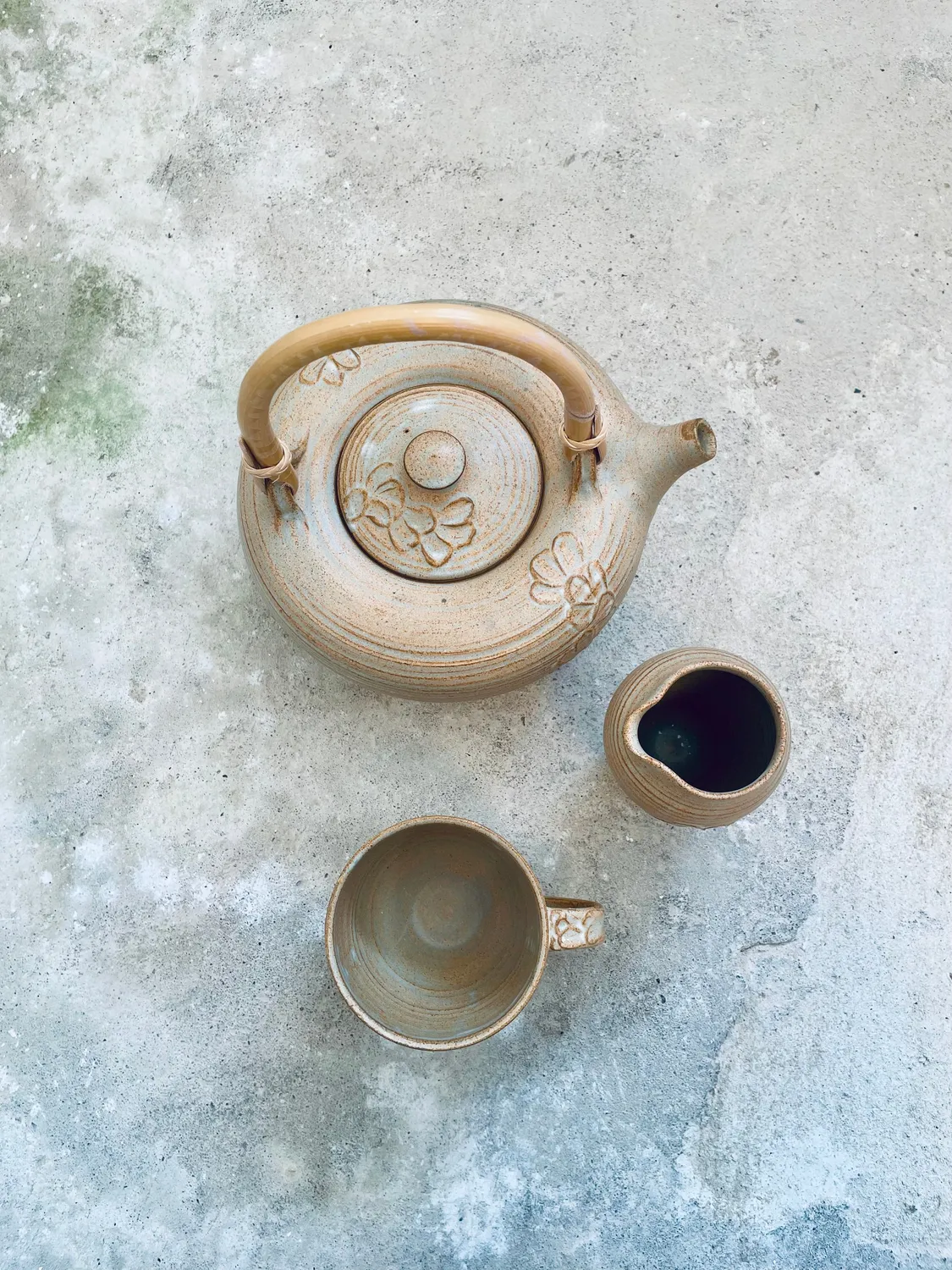 Marie Debié Ceramics Flower Petal tekande stentøj