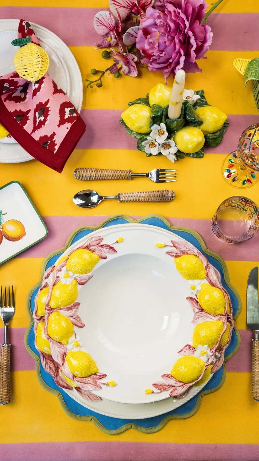 Les Ottomans Limone LMNP02 undertallerken rosa håndmalet
