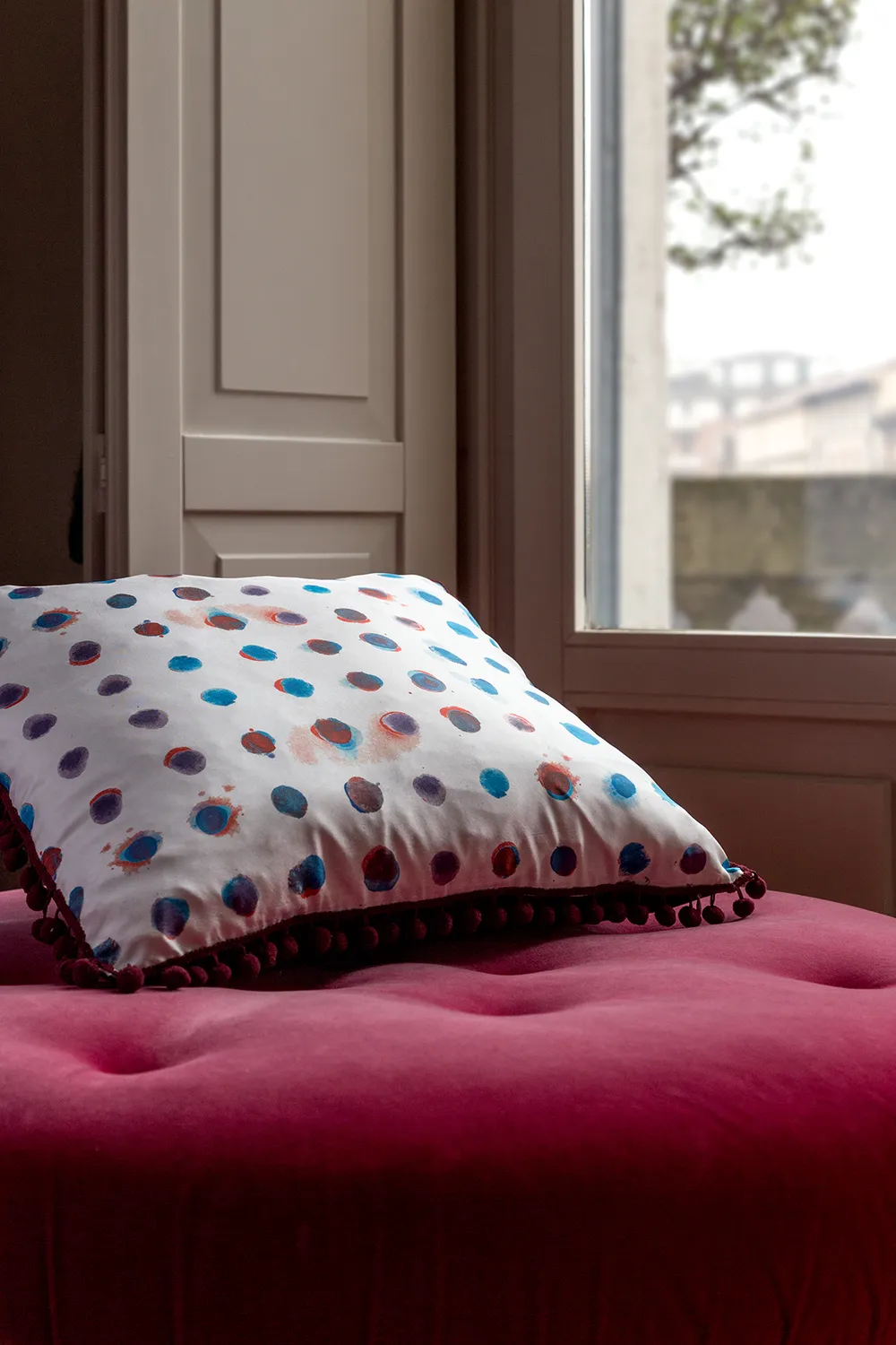 Les Ottomans Red Polka Dot pudebetræk silke