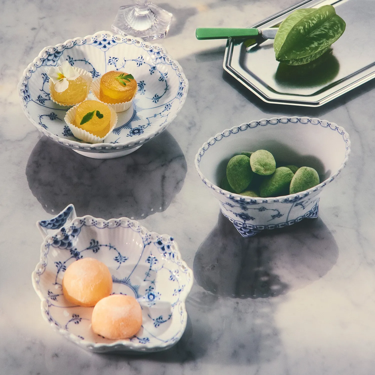 Kgl. Porcelæn Musselmalet Helblonde skål 35 cl blå