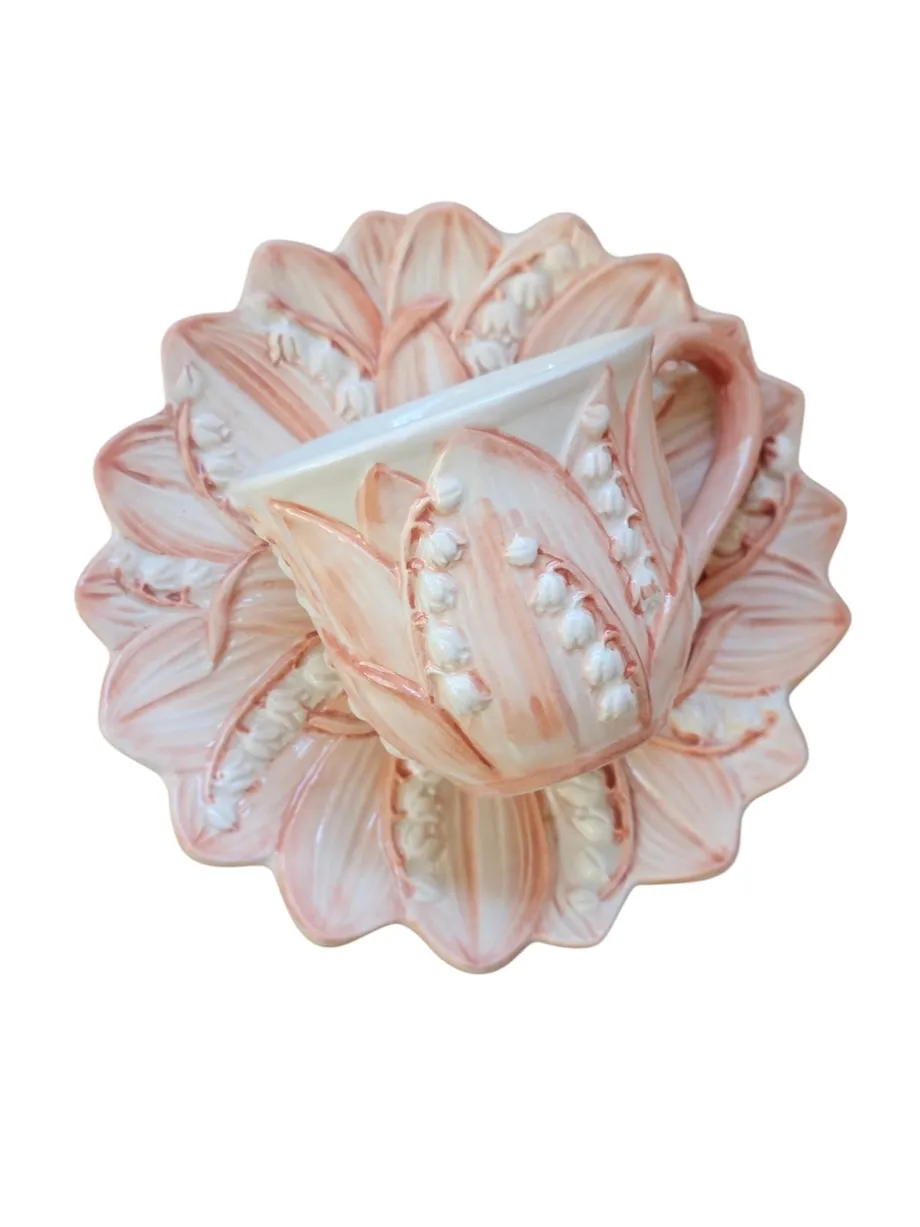 Les Ottomans Lily of the Valley kop underkop rosa