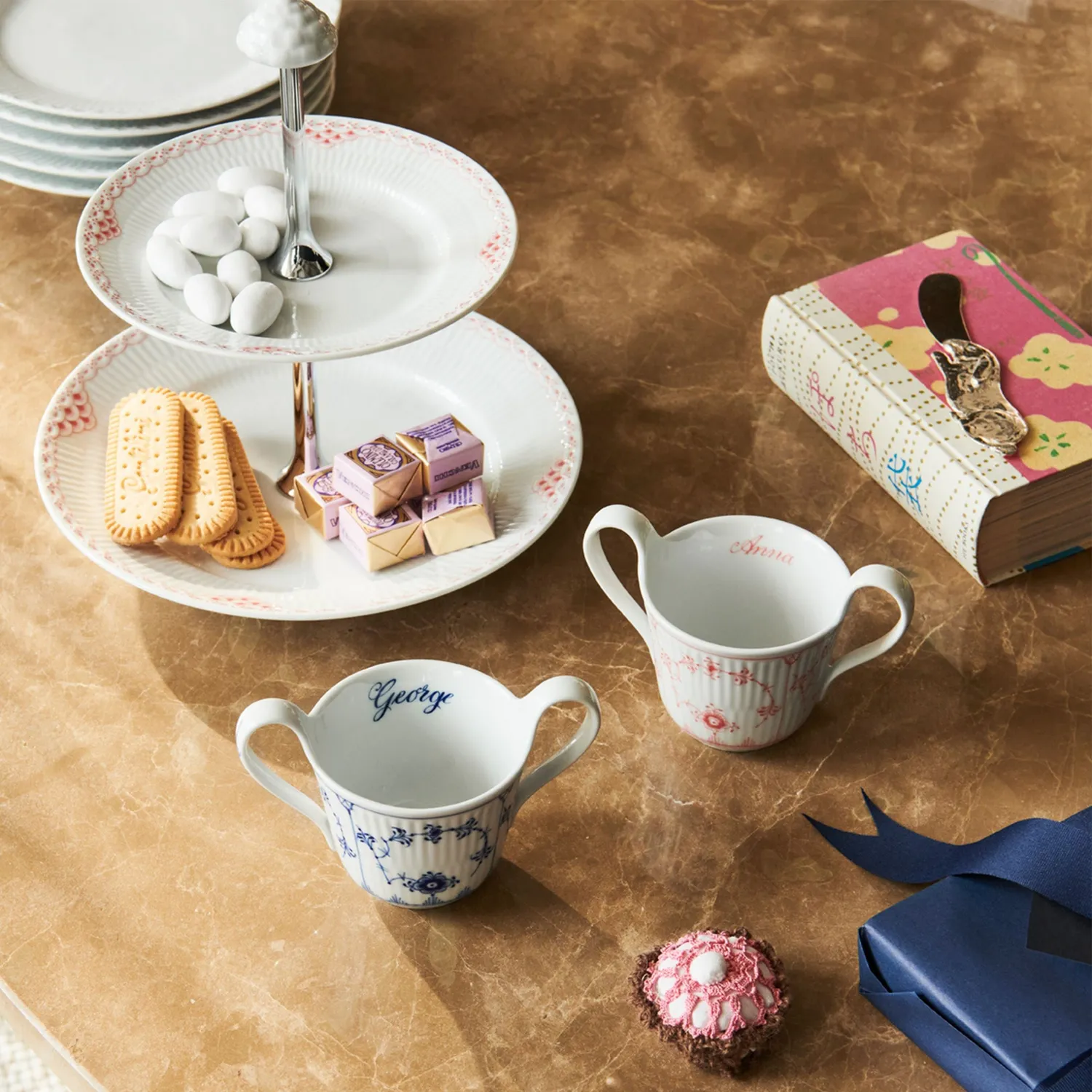 Kgl. Porcelæn Musselmalet Riflet babykop 13 cl Bespoke