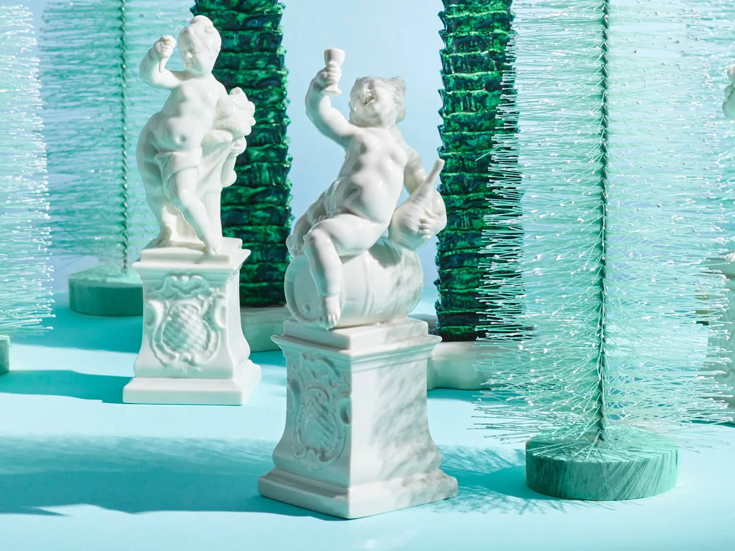 Nymphenburg Putto Bacchus figur elfenben glaseret