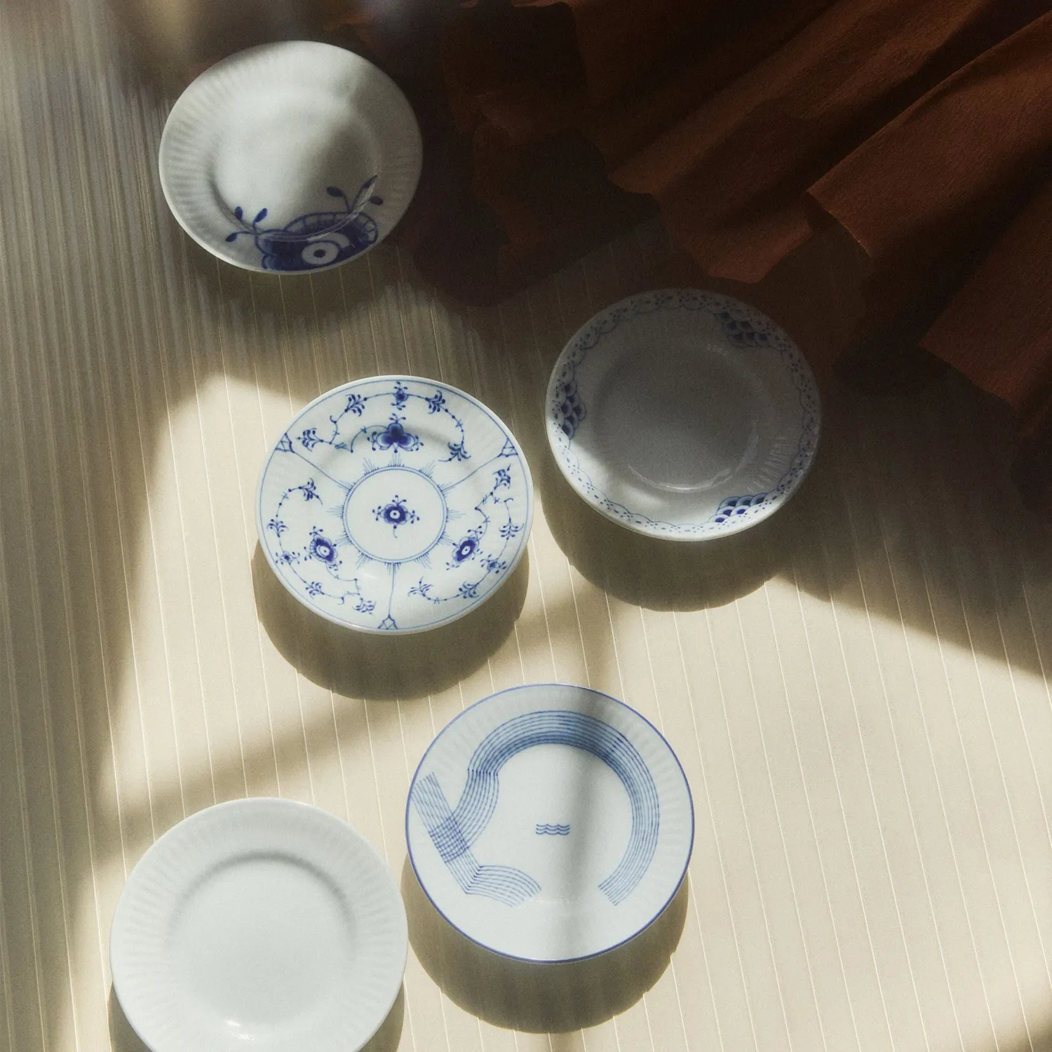Kgl. Porcelæn Gifts with History tallerken 11 cm 5 stk