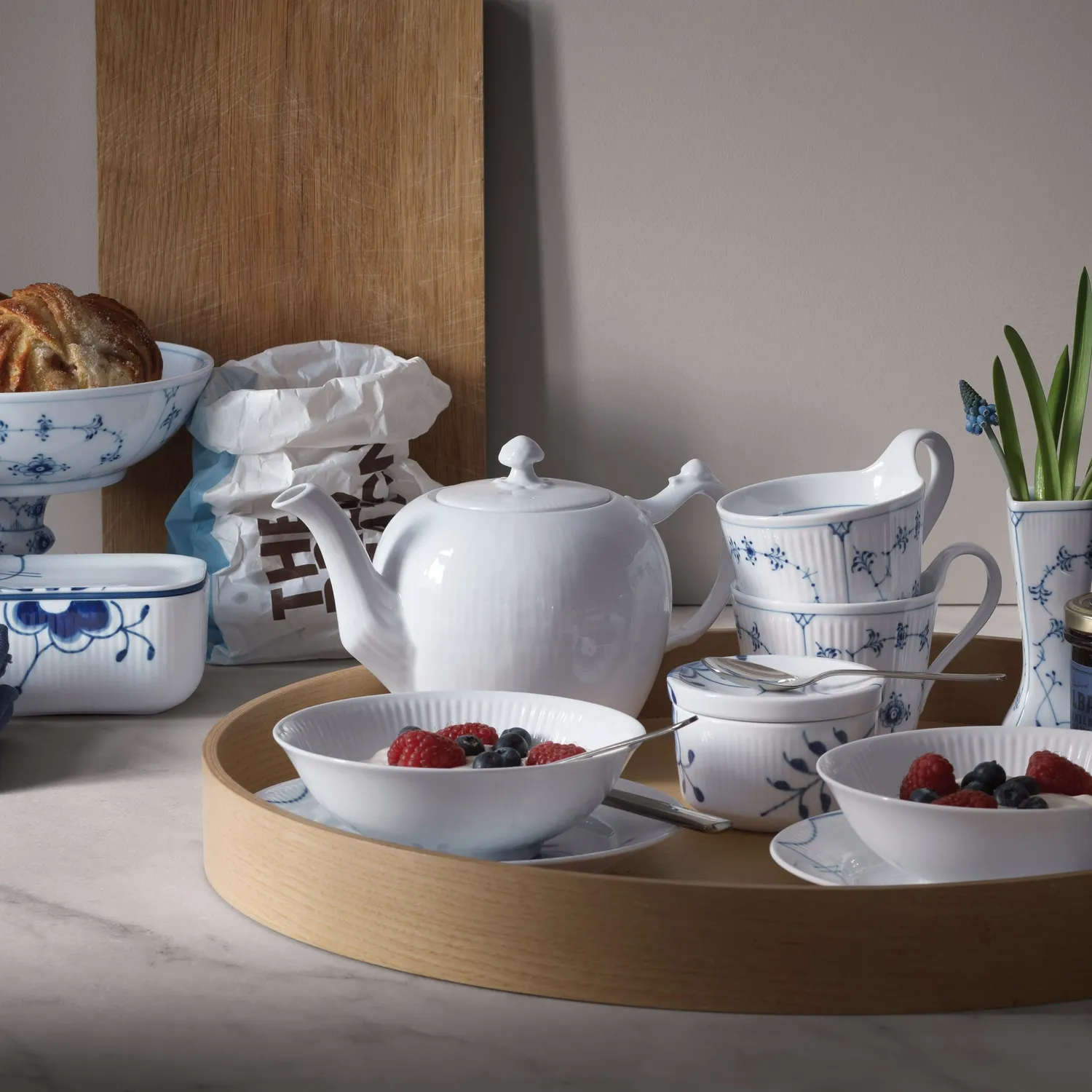 Kgl. Porcelæn Hvid Riflet skål 35 cl 2 stk hvid