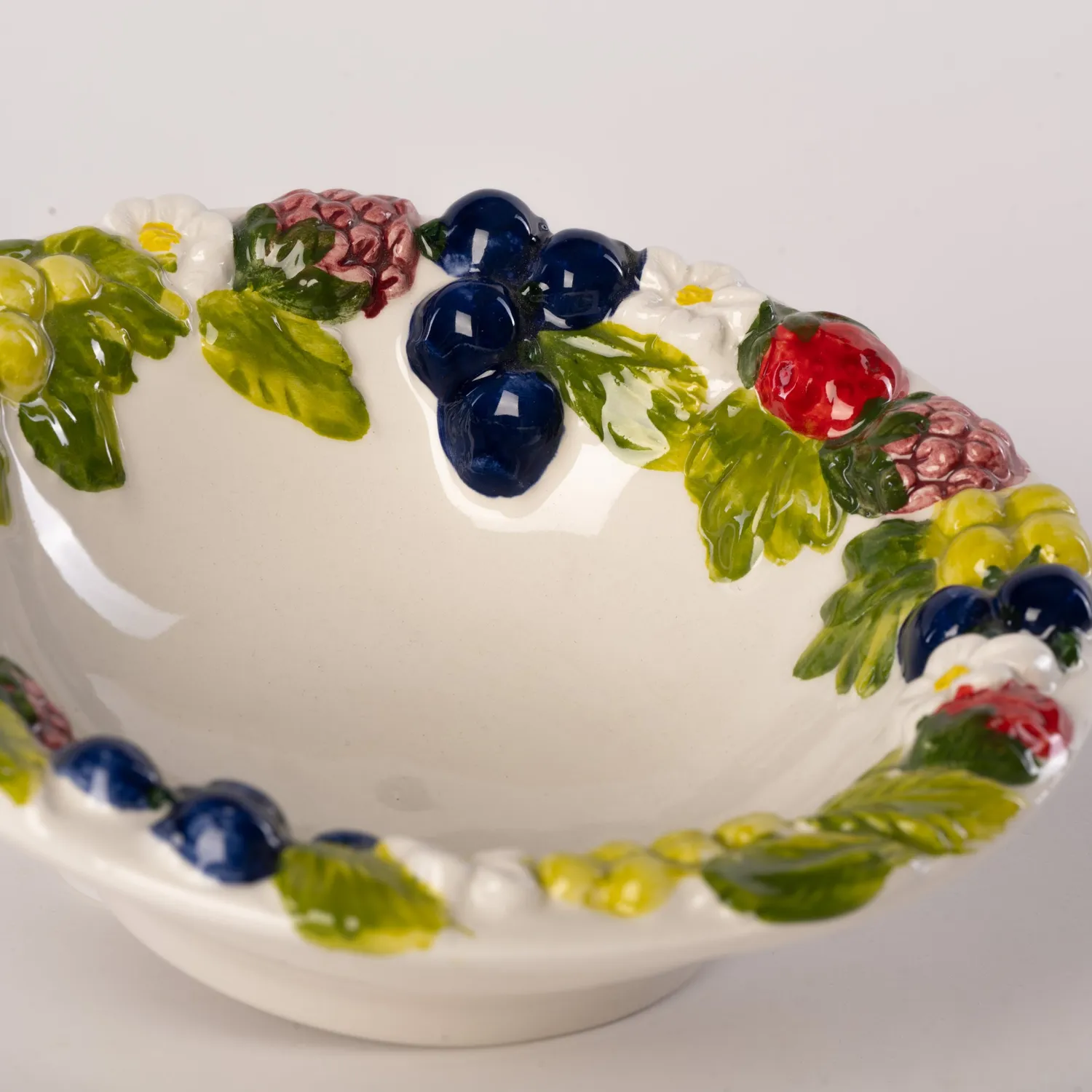 Les Ottomans Berries skål keramik håndmalet bær