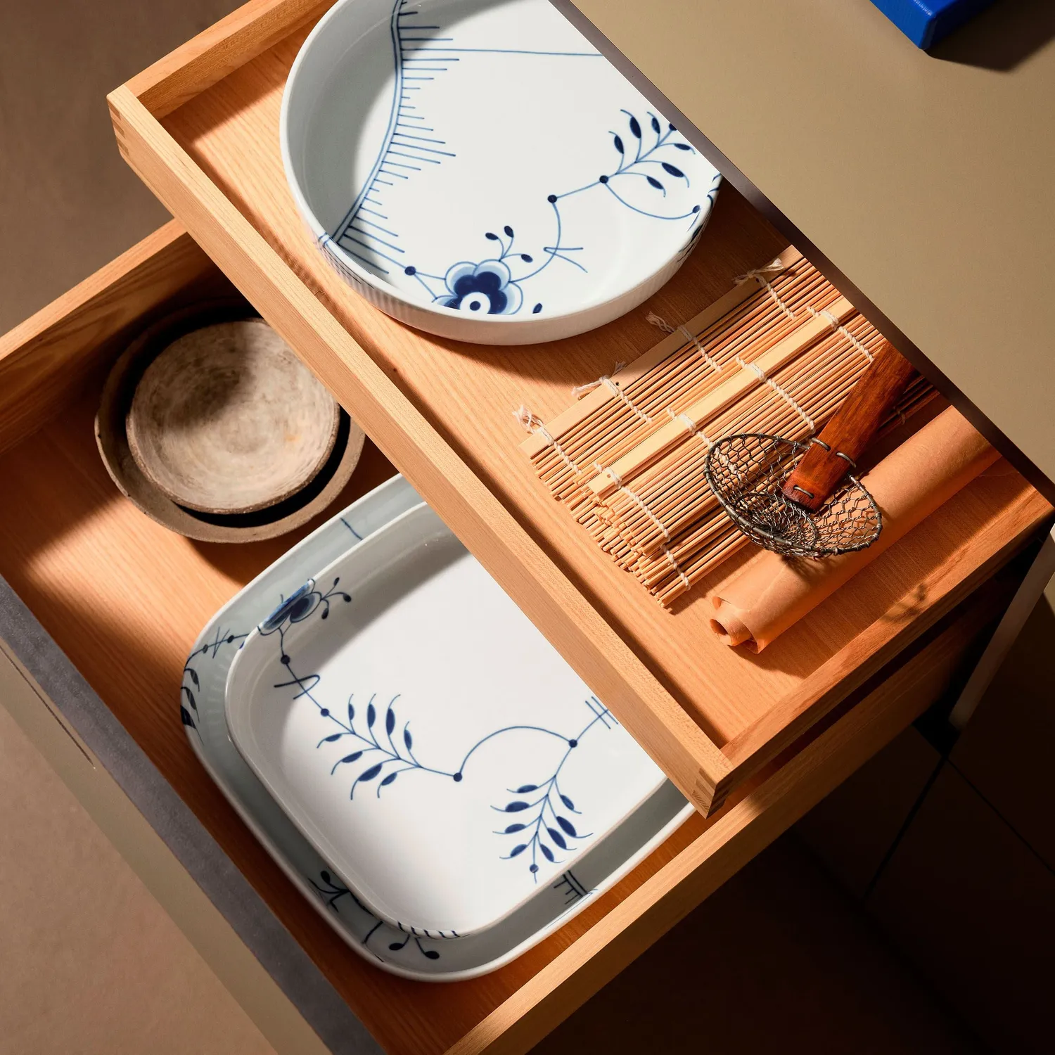 Kgl. Porcelæn Blå Mega Riflet ovnfast fad 27 cm