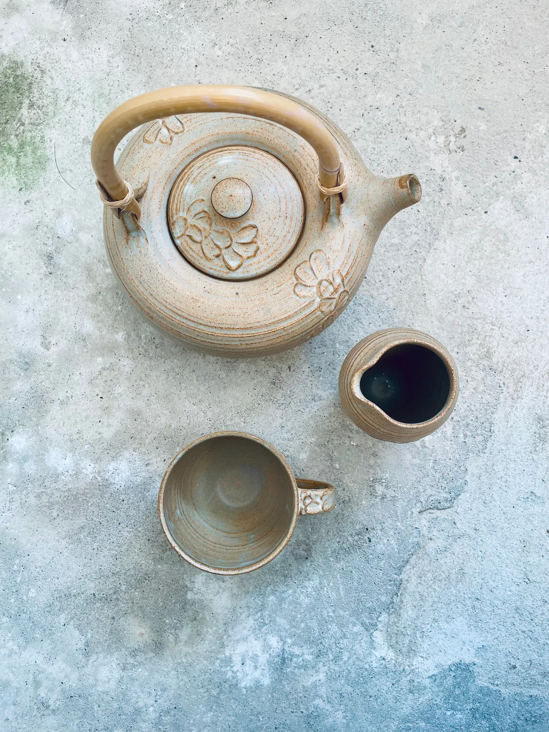 Marie Debié Ceramics Flower Petal tekande stentøj