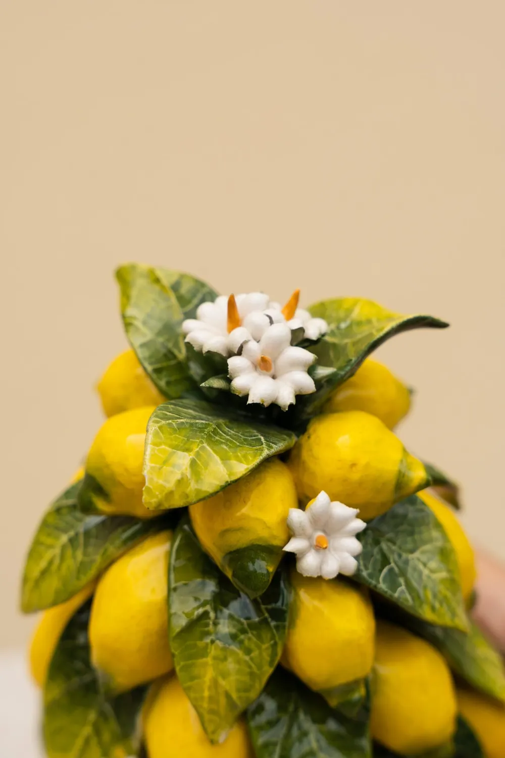 Les Ottomans Piramide bordpynt citron og blomster håndmalet