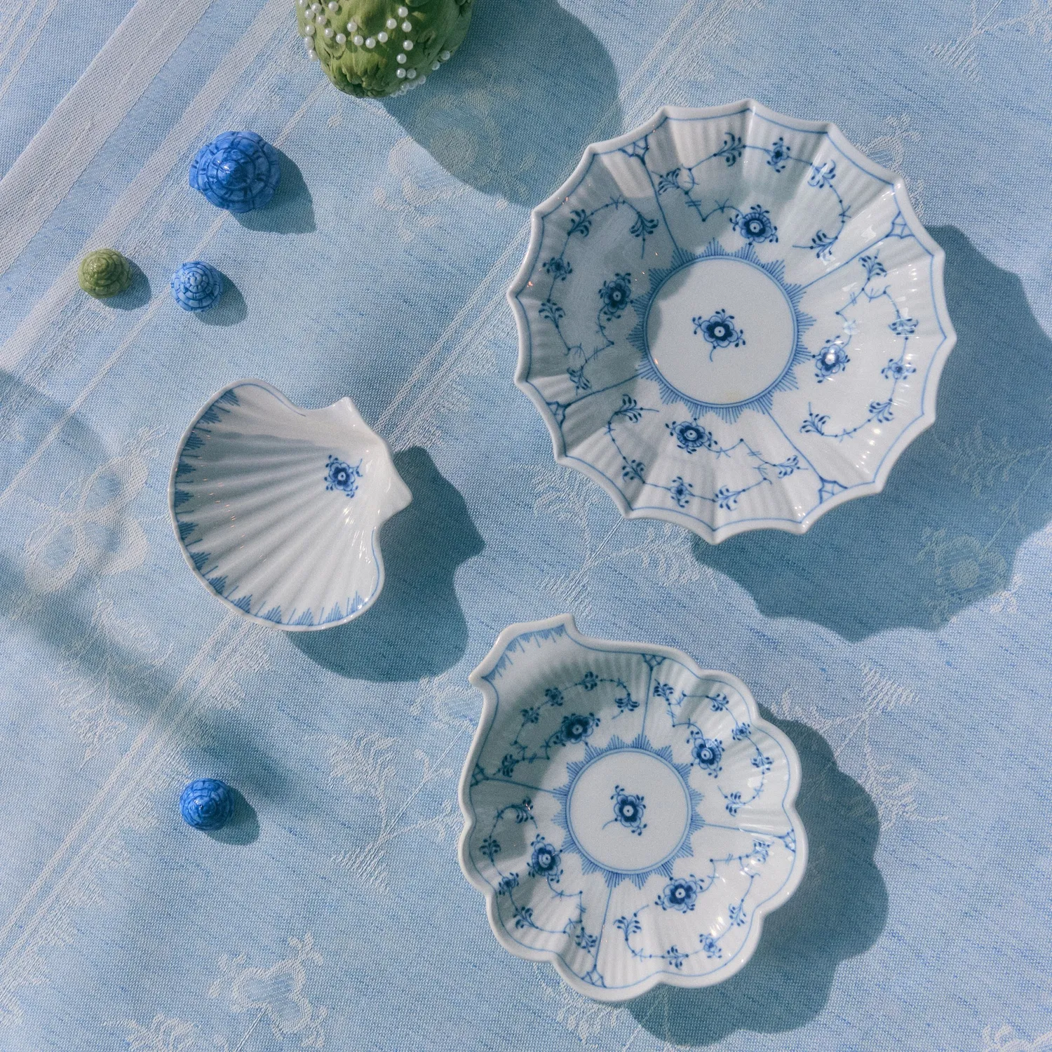 Kgl. Porcelæn Heritage dug 320 x 145 cm hørblanding