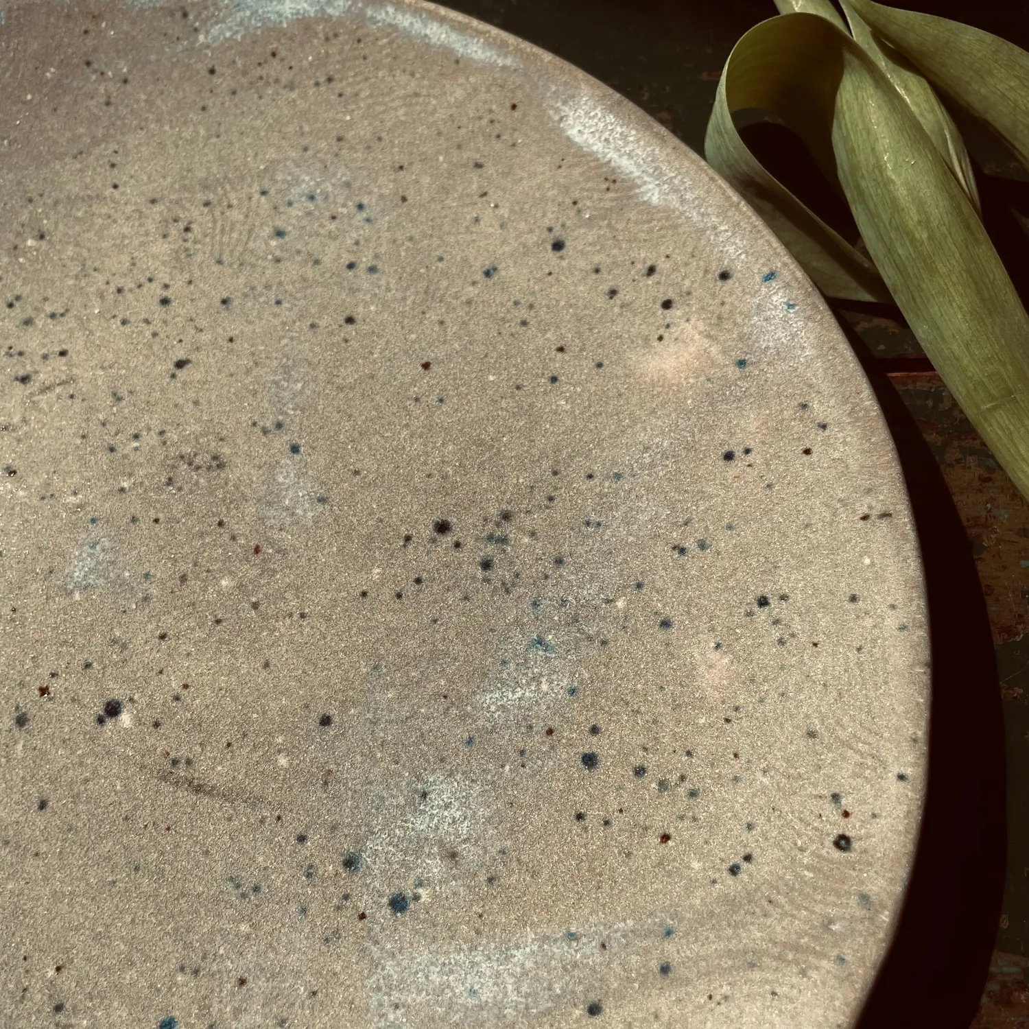 Marie Debié Ceramics middagstallerken stentøj håndlavet