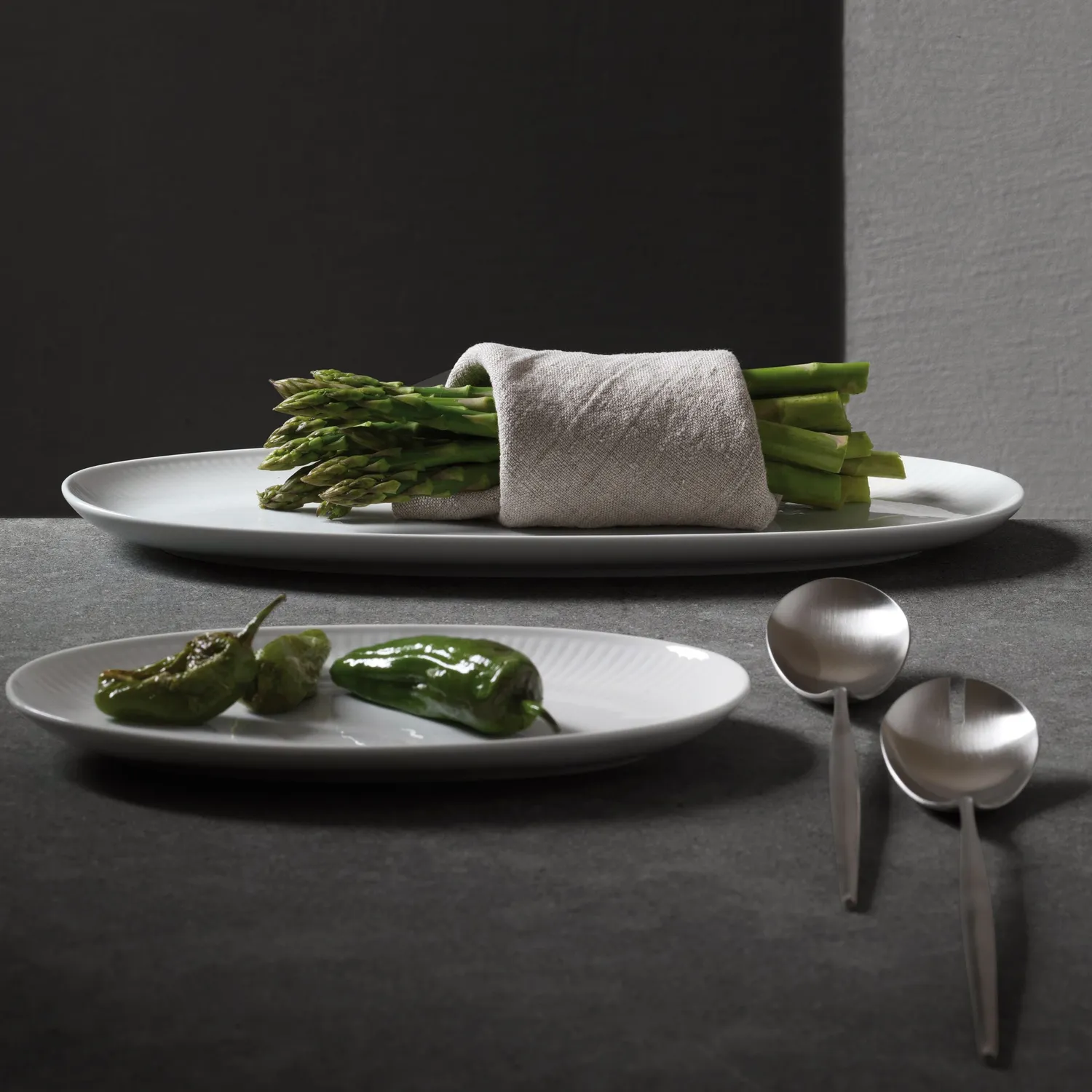 Royal Copenhagen Hvid Riflet asiet 23,5 cm oval porcelæn