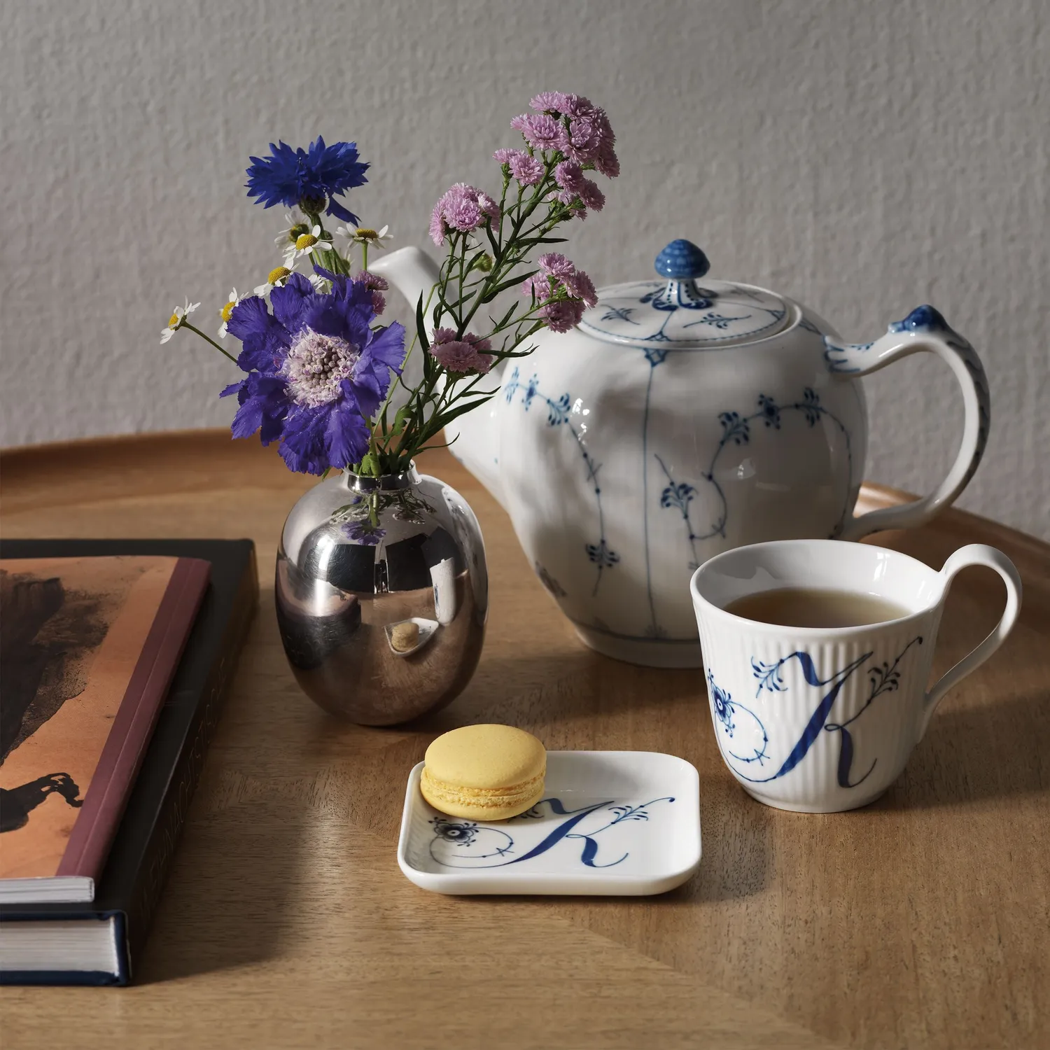 Royal Copenhagen Alfabet højhankskop K 33 cl hvid