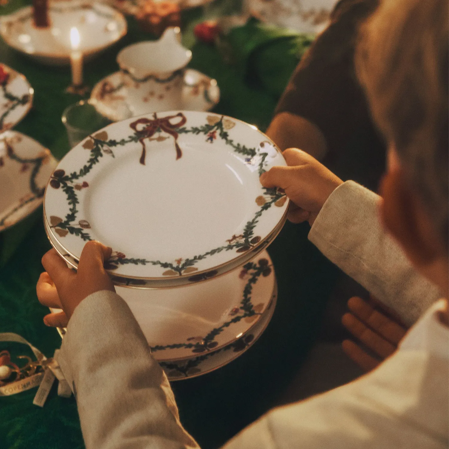 Kgl. Porcelæn Stjerne Riflet Jul tallerken 19 cm