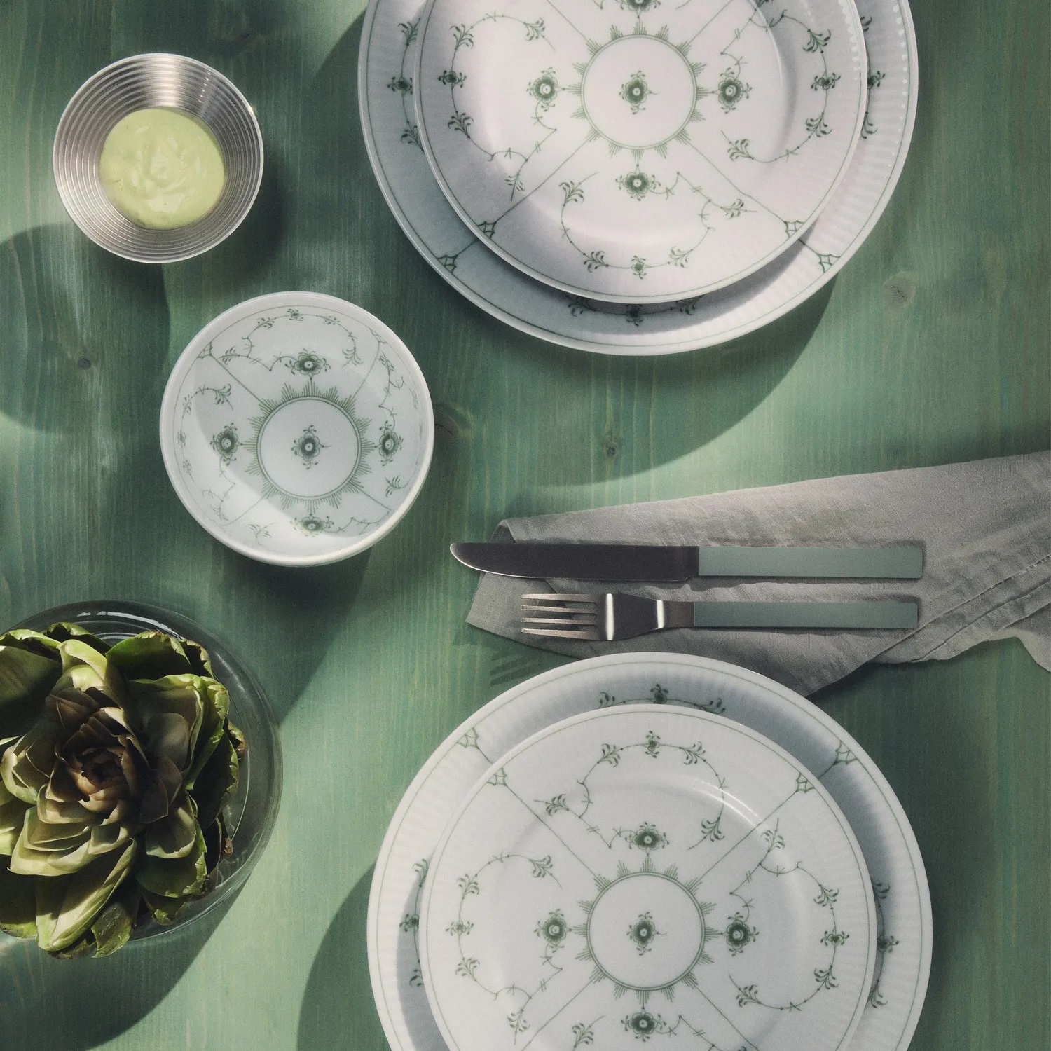 Kgl. Porcelæn Grøn Musselmalet Riflet tallerken 27 cm grøn