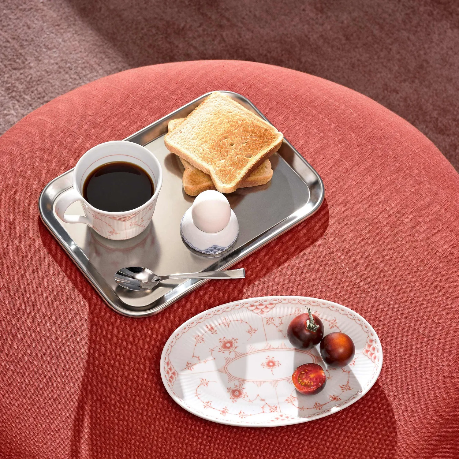 Kgl. Porcelæn Koral Halvblonde asiet 23,5 cm porcelæn