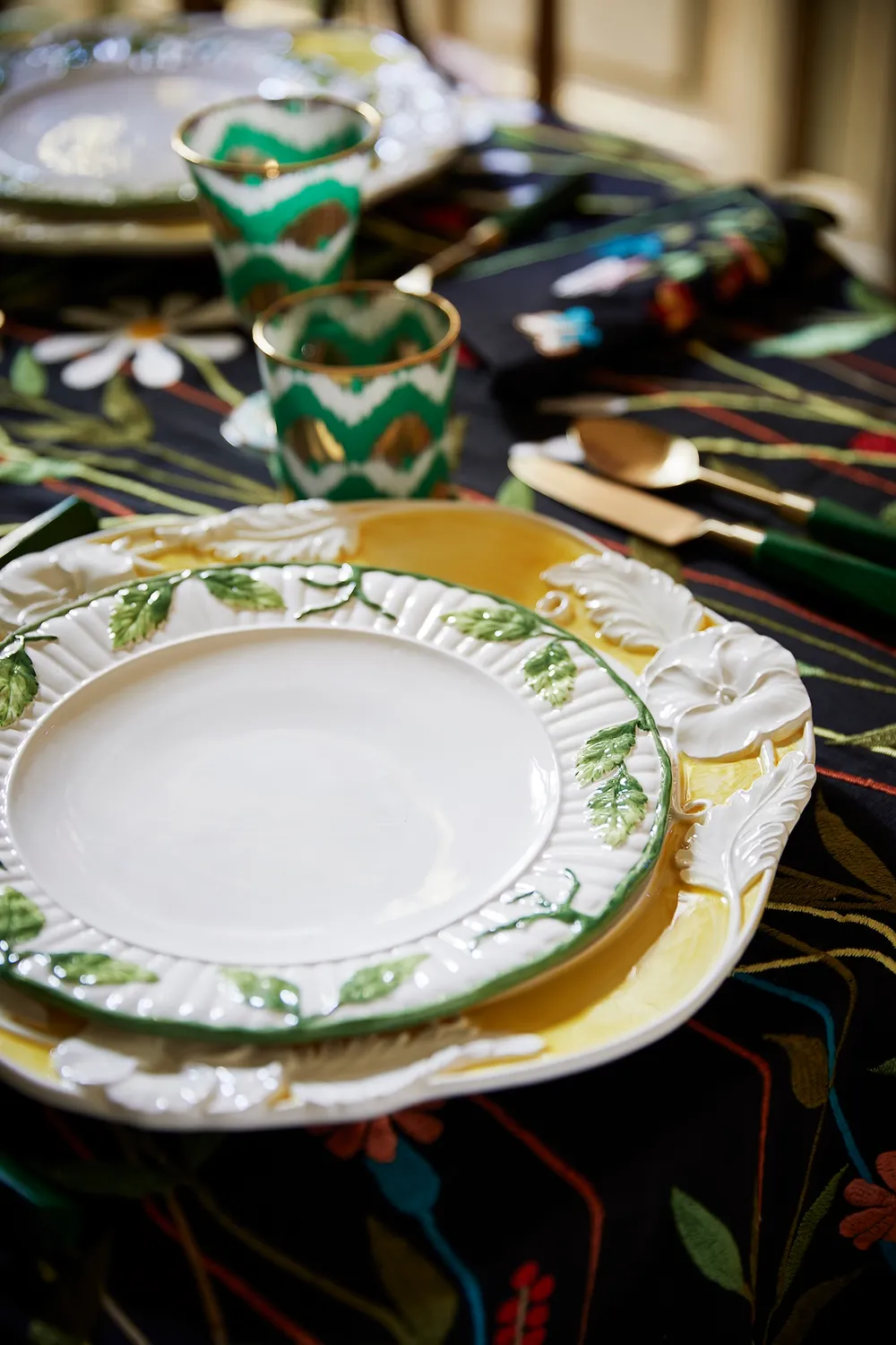 Les Ottomans Greenery GRP04 dækketallerken håndmalet