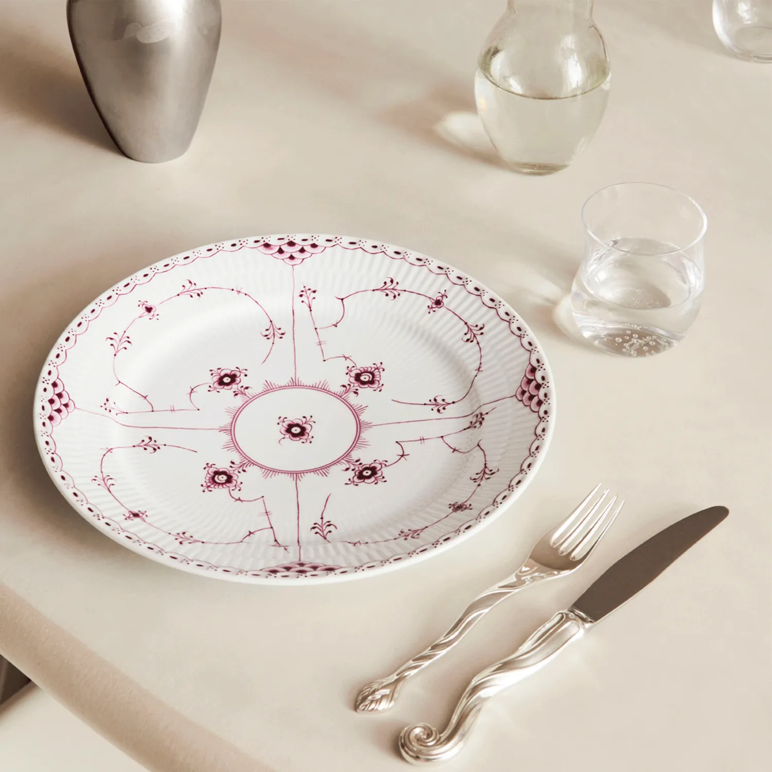 Kgl. Porcelæn Purpur Halvblonde tallerken 27 cm