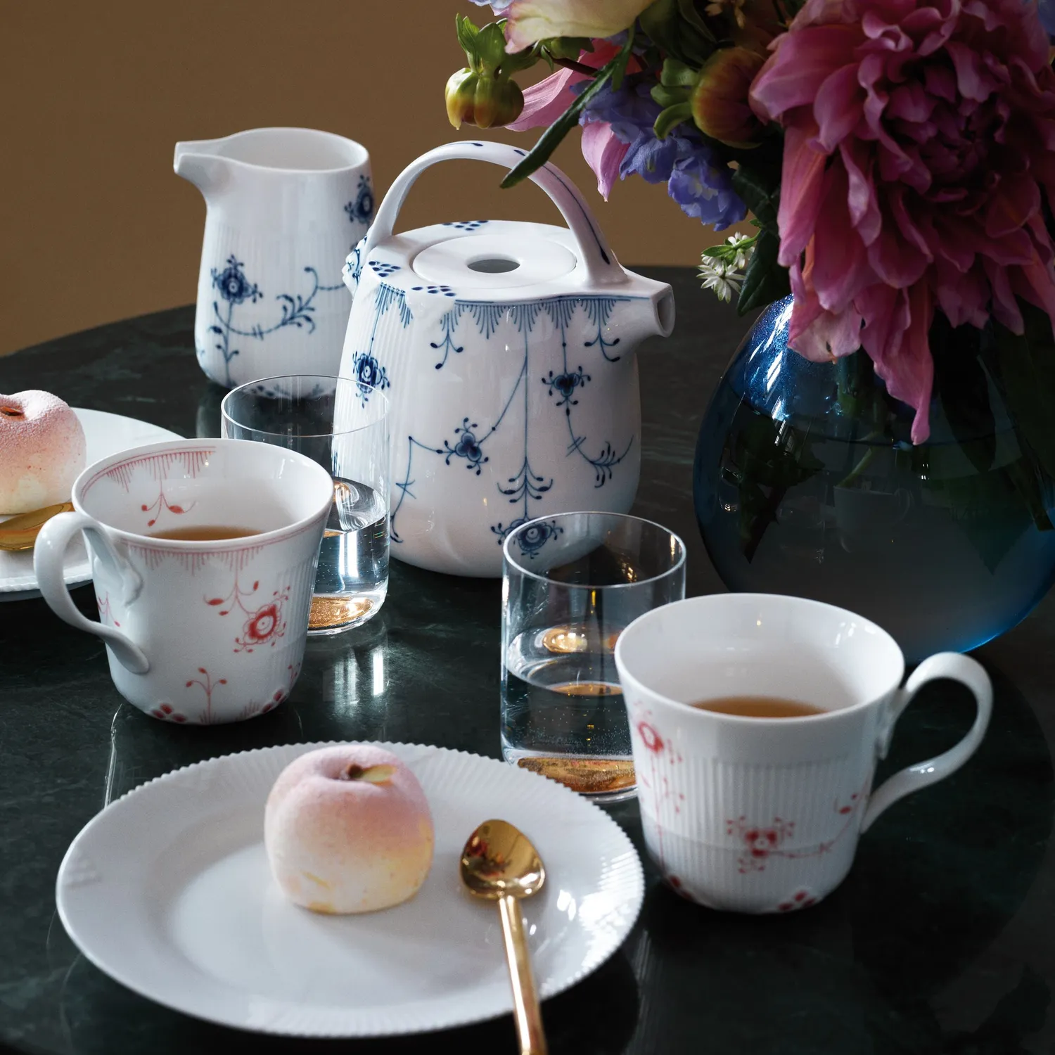 Kgl. Porcelæn Hvid Elements tallerken 19 cm hvid