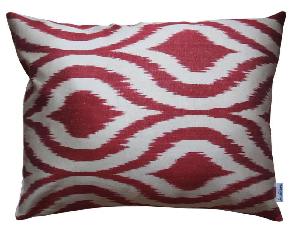 Les Ottomans Ikat S216 pudebetræk silke grafisk