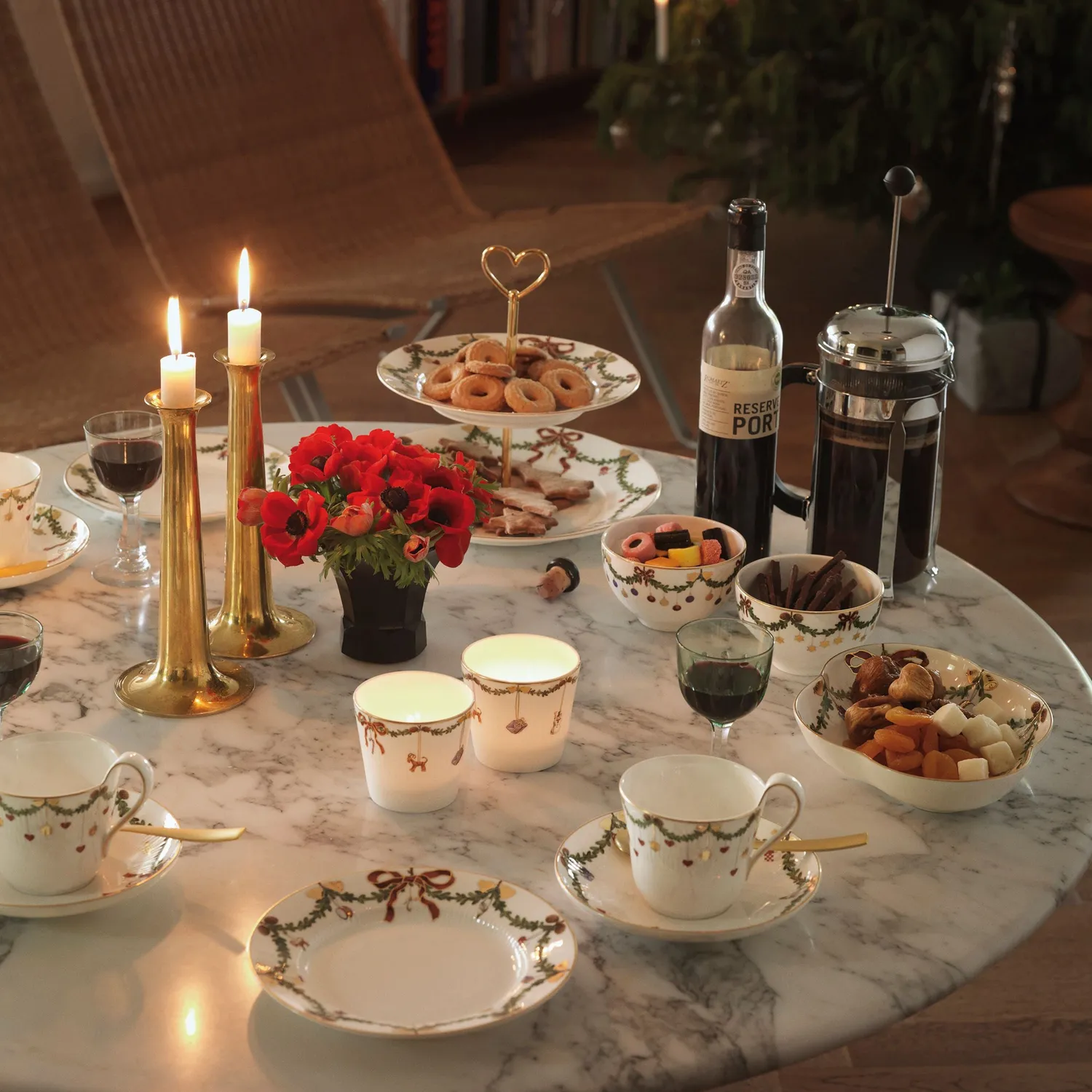 Royal Copenhagen Stjerne Riflet Jul skål 30 cl 2 stk porcelæn