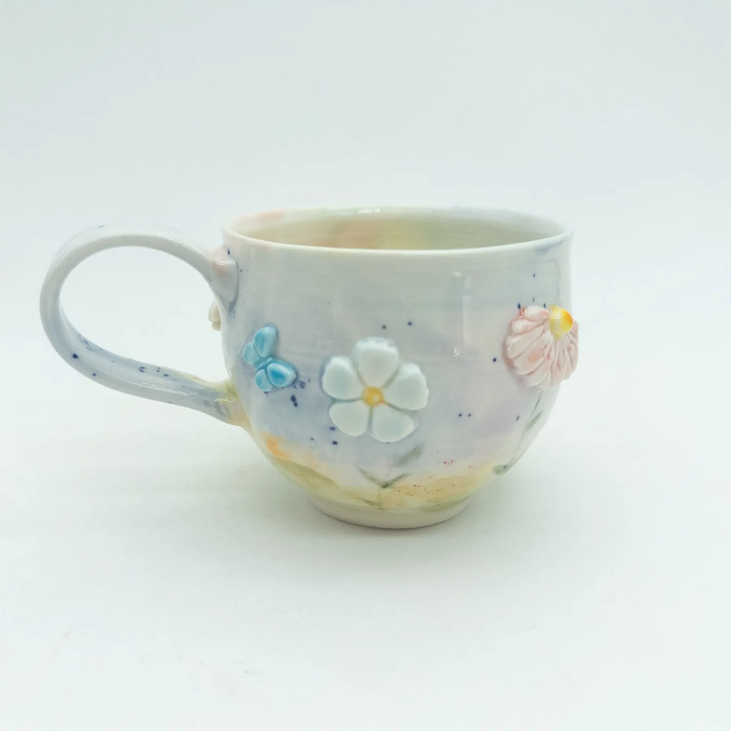A for Anette Keramik kop med blomster og insekter porcelæn