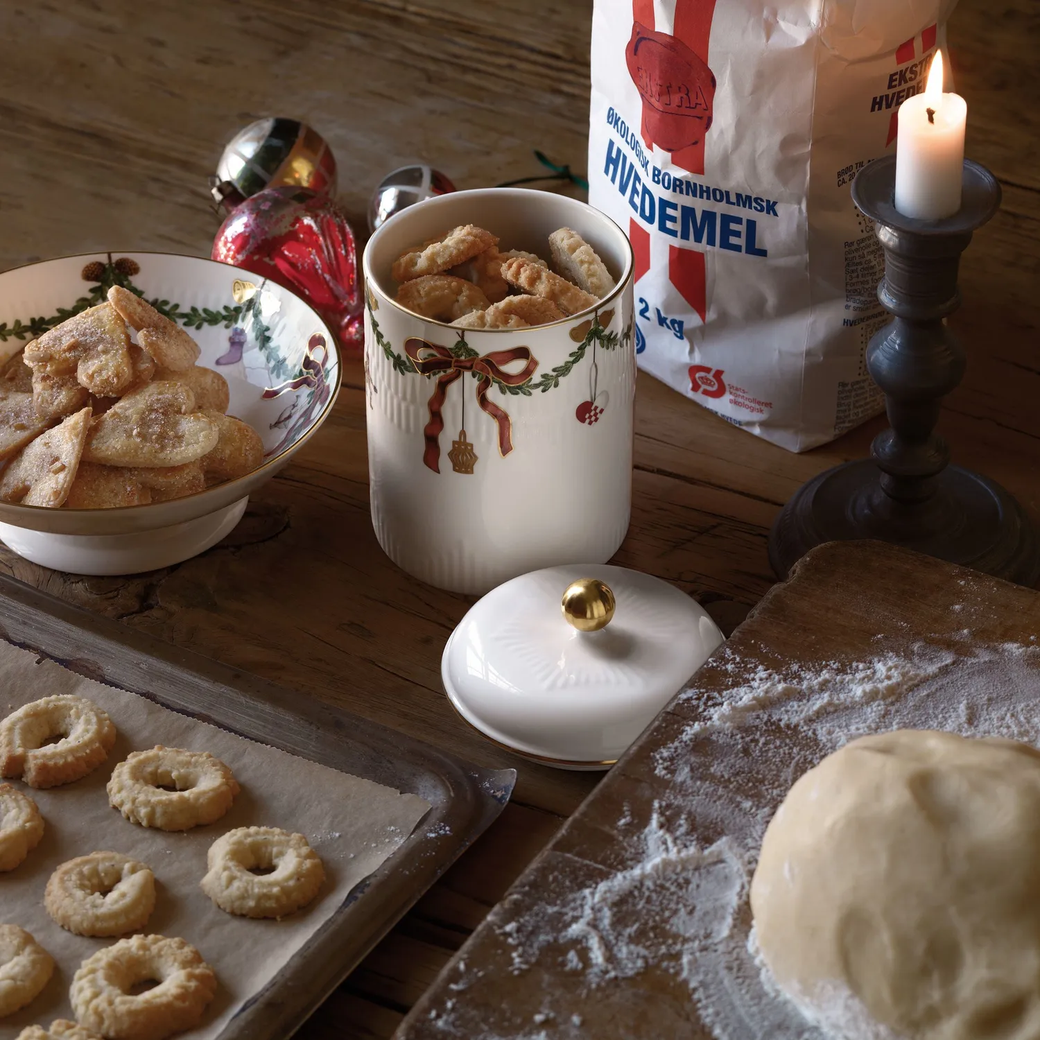 Royal Copenhagen Stjerne Riflet Jul skål fod 42 cl