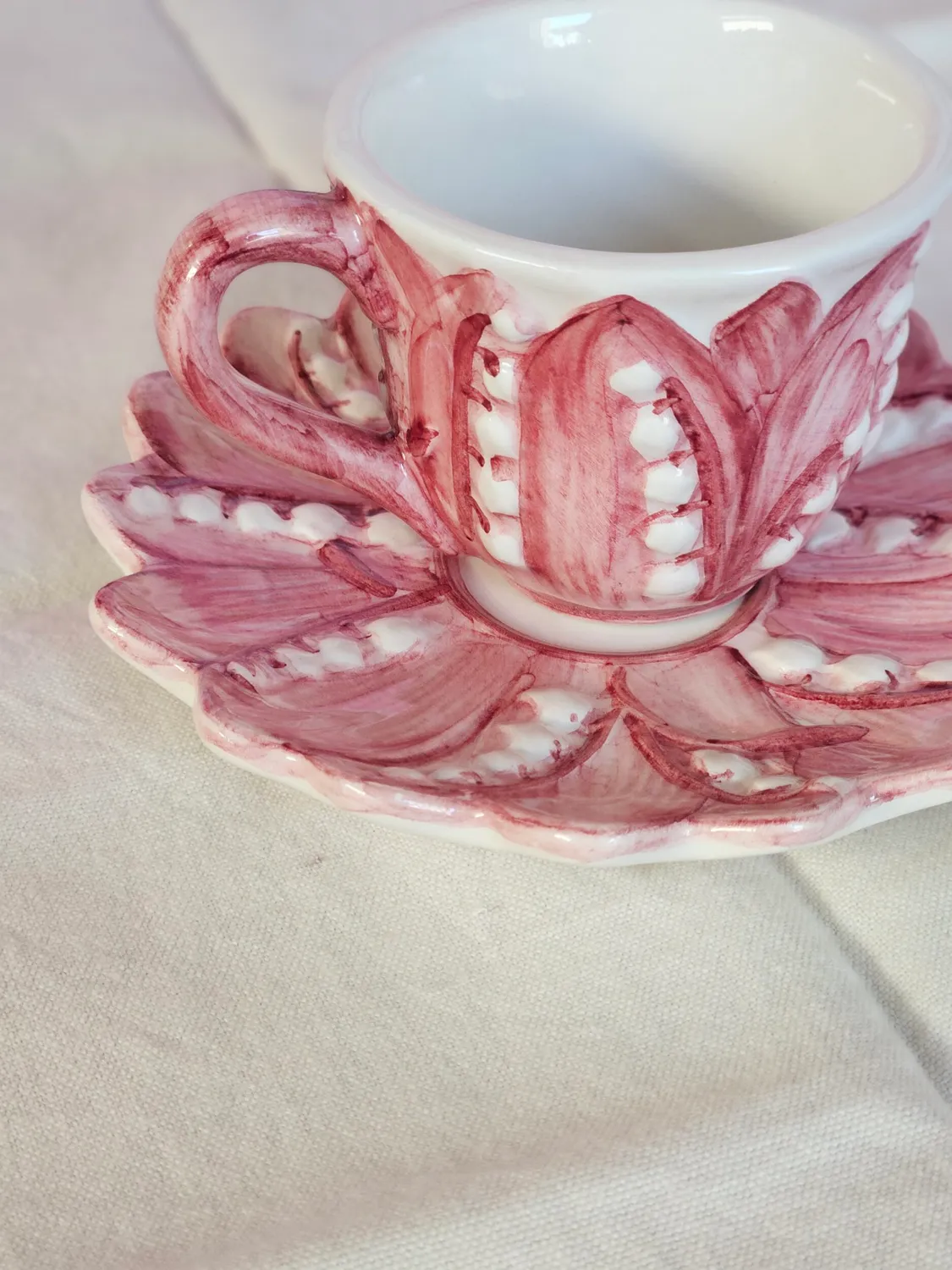Les Ottomans Lily of the Valley kaffekop underkop keramik rosa