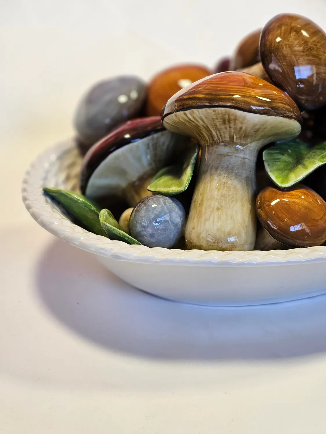 Les Ottomans Funghi bordpynt håndmalet keramik