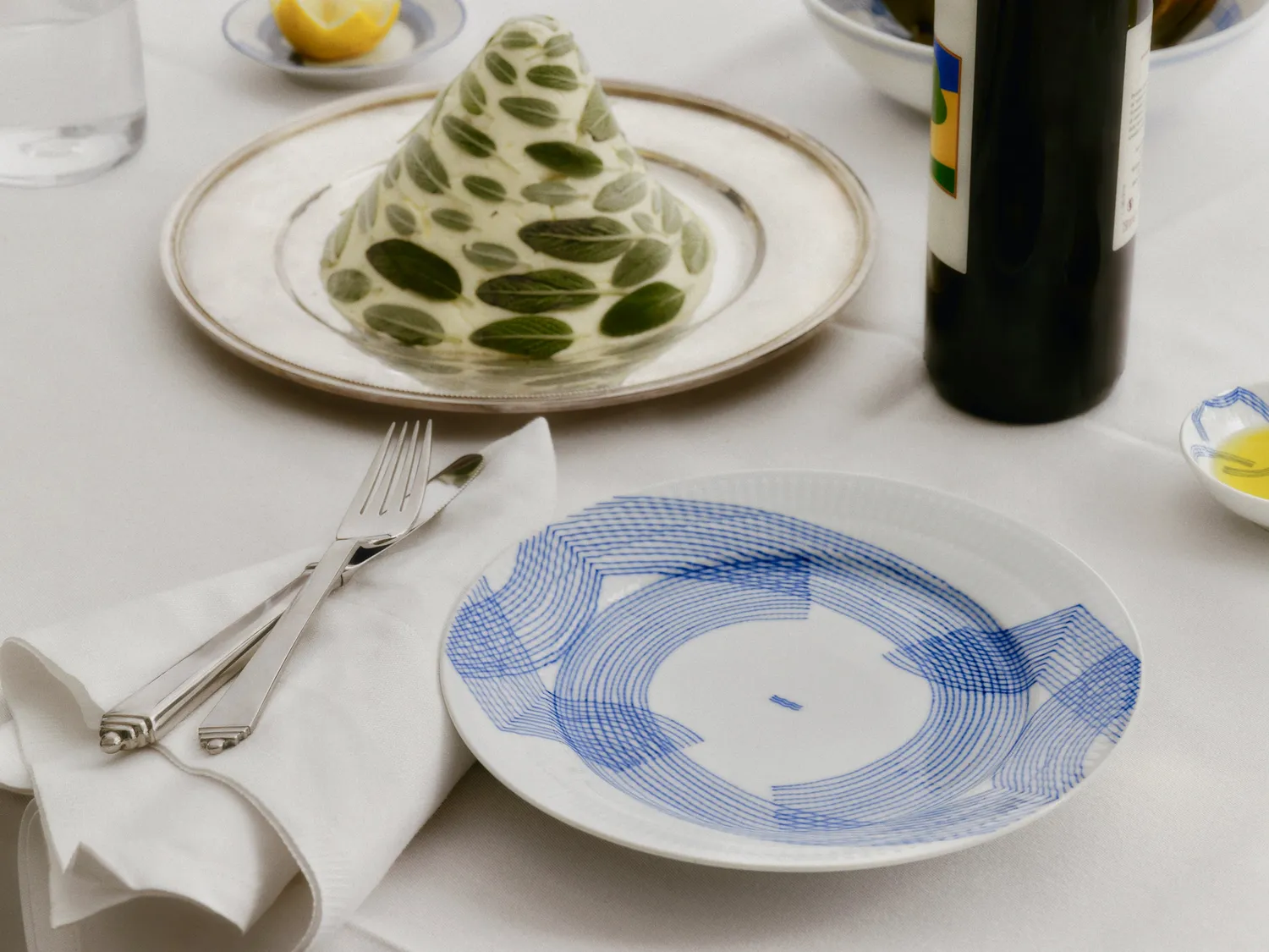Kgl. Porcelæn MOTIF tallerken 22 cm grafisk