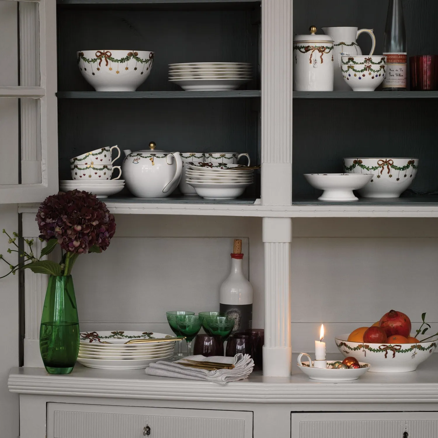 Kgl. Porcelæn Stjerne Riflet Jul skål 180 cl porcelæn