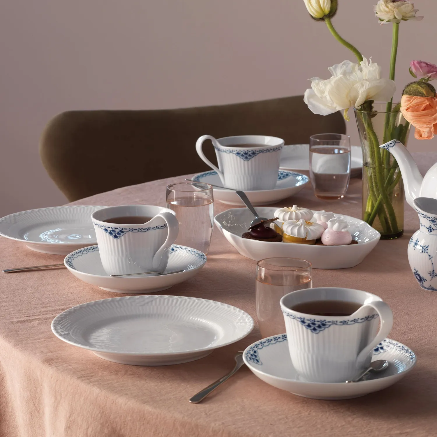 Kgl. Porcelæn Prinsesse tekande 100 cl porcelæn