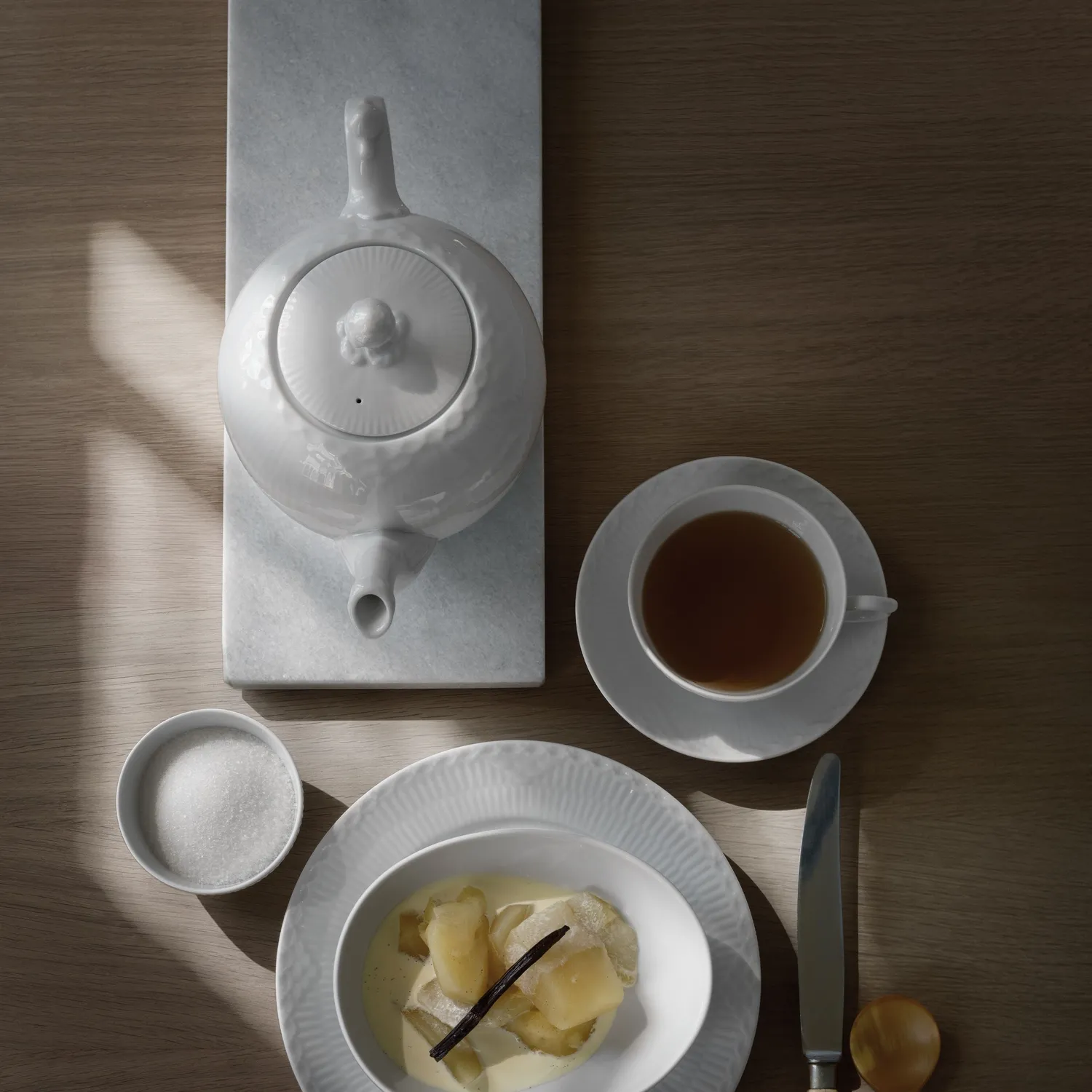 Kgl. Porcelæn Hvid Halvblonde tekande 100 cl hvid