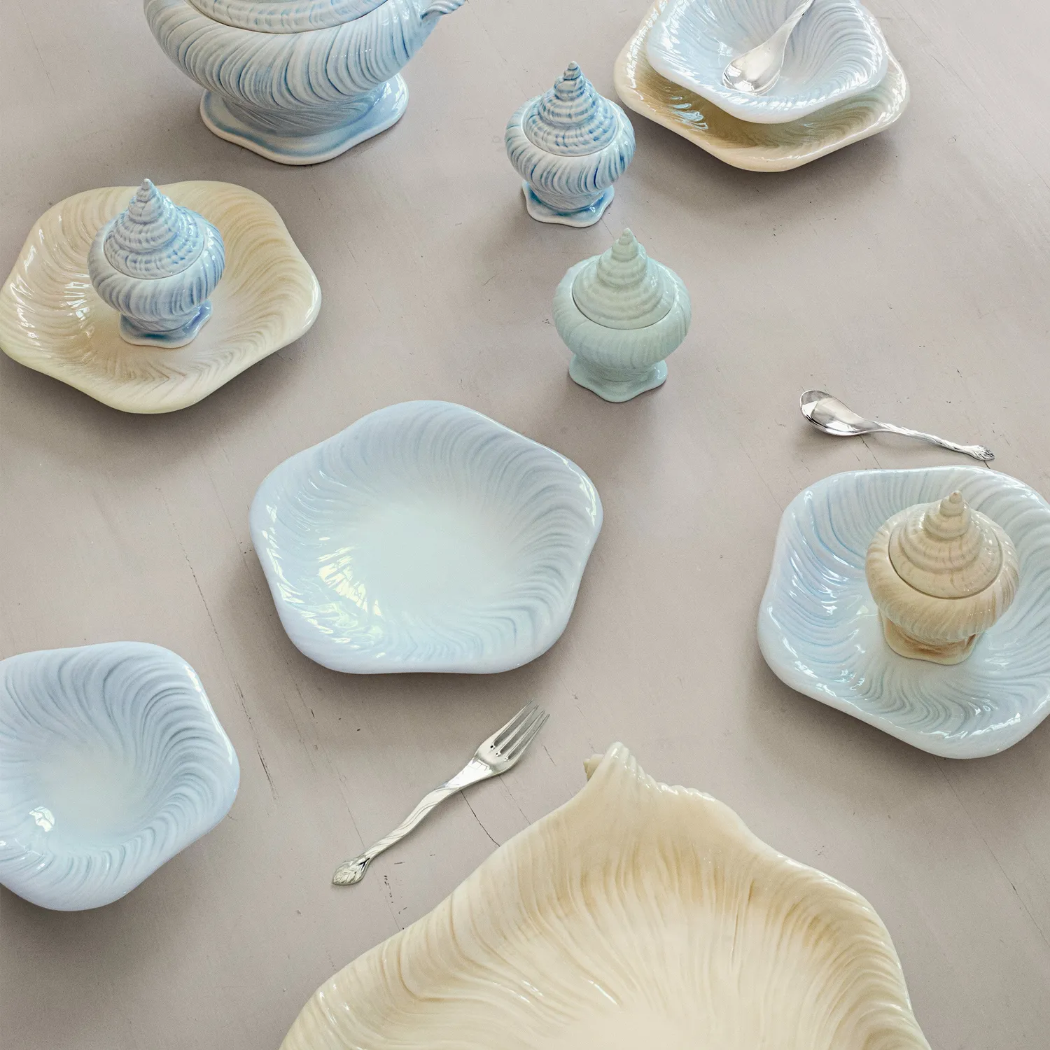 Kgl. Porcelæn Triton tallerken 26 cm Ocean skulpturel