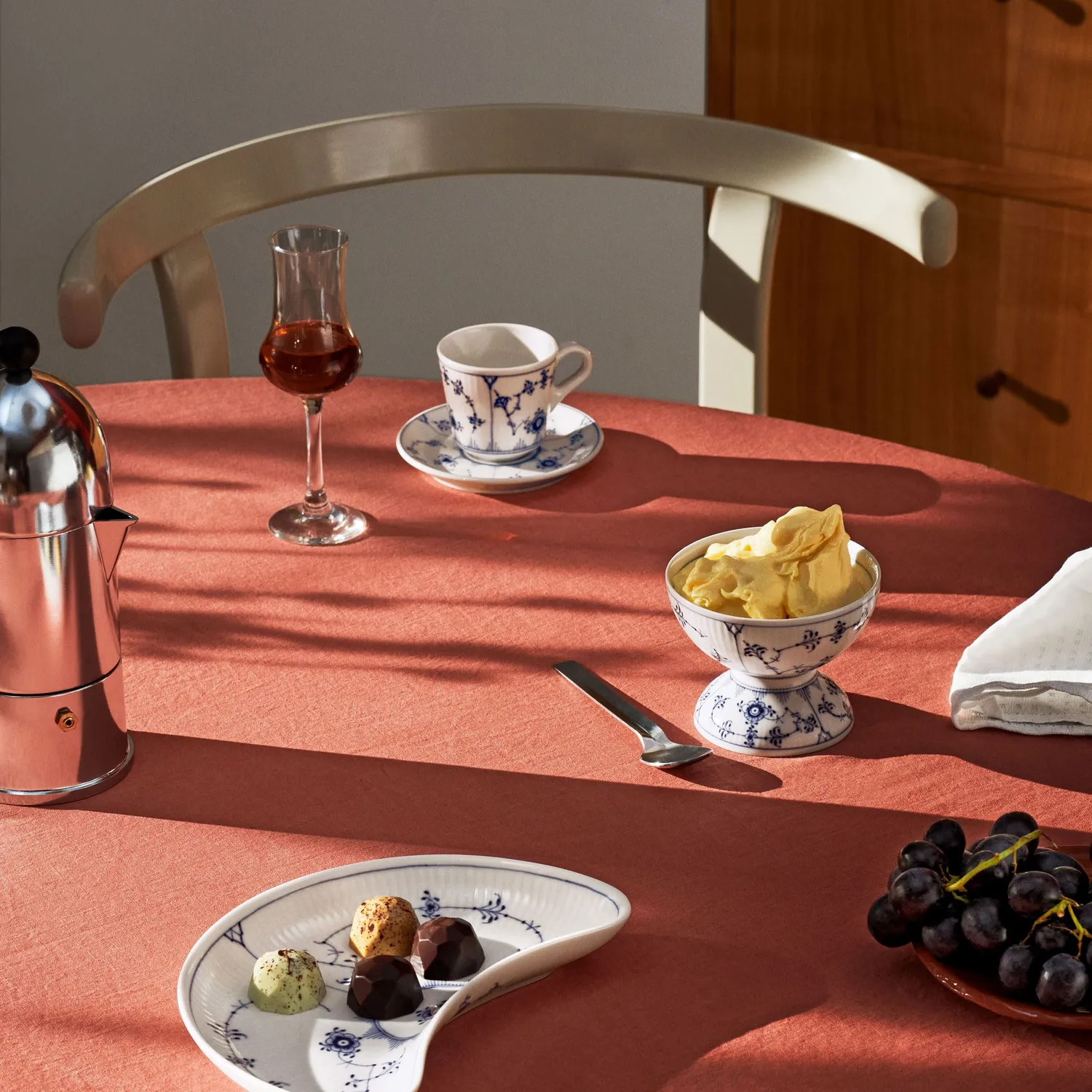 Royal Copenhagen Musselmalet Riflet espressokop 9 cl blå