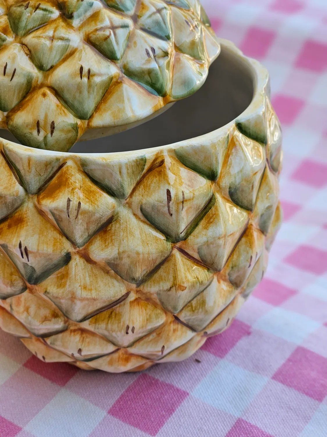 Les Ottomans Ananas æske med låg håndmalet keramik