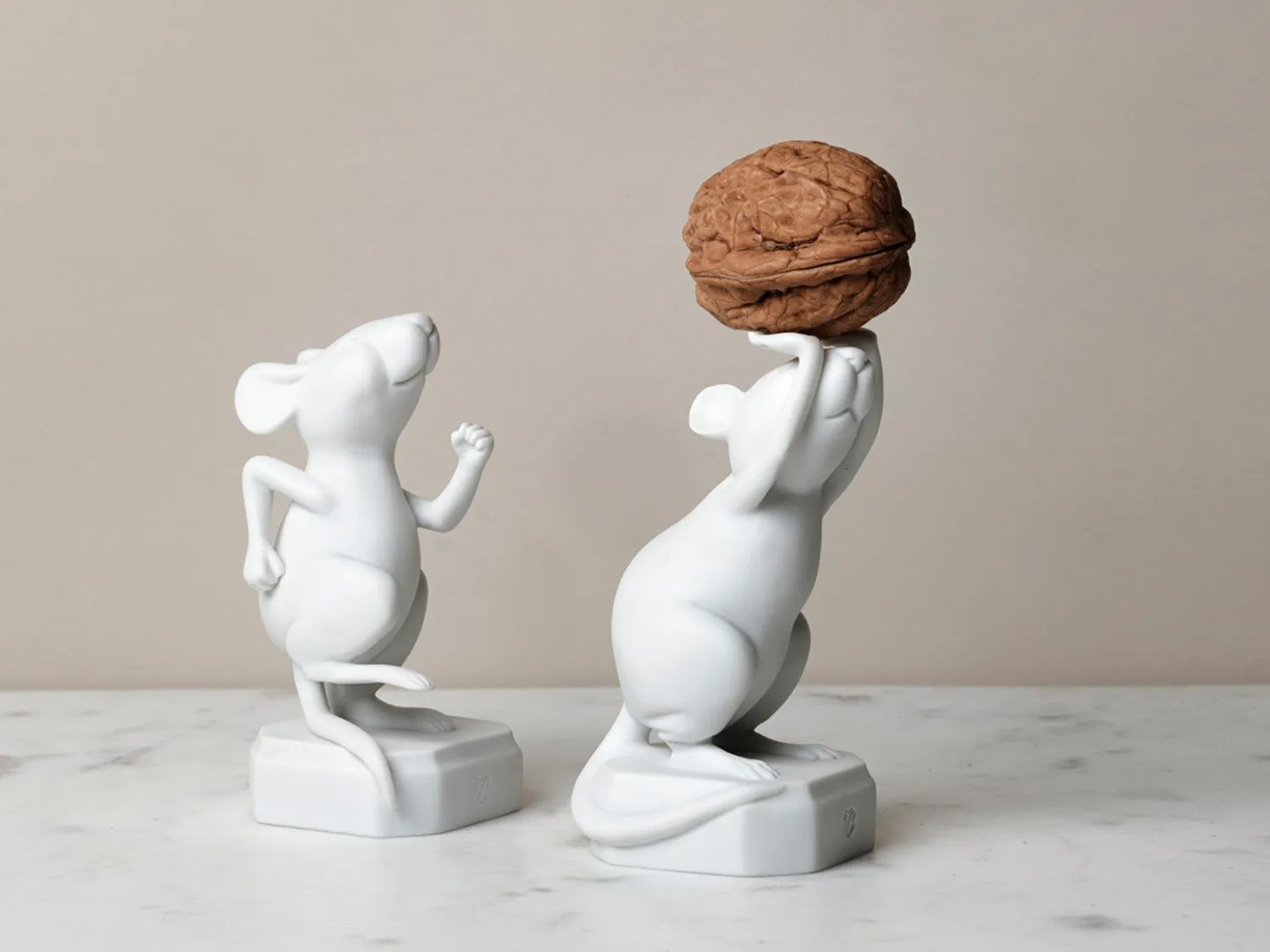 Nymphenburg Karl Atlet mus figur 9 cm hvid