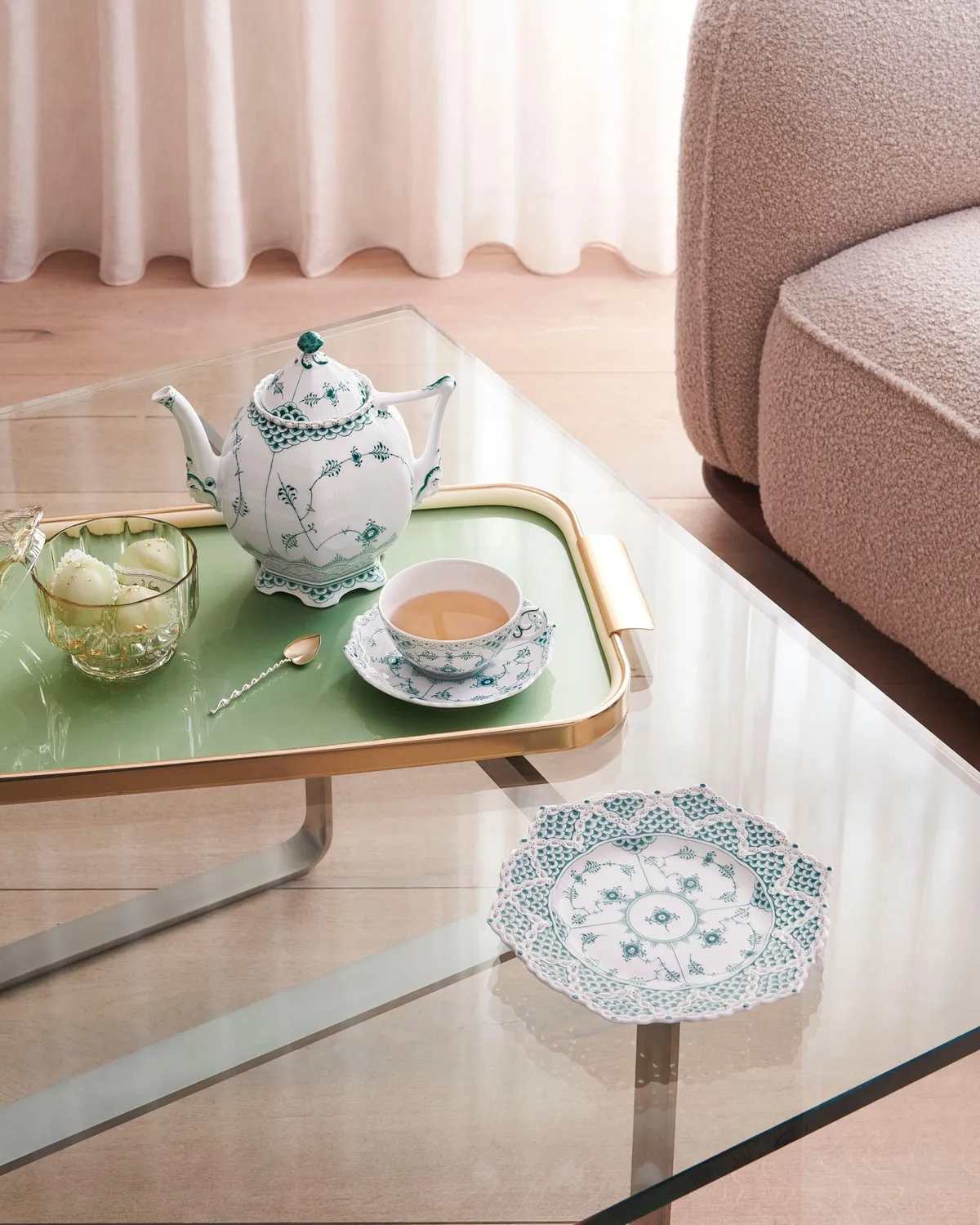 Royal Copenhagen Smaragd Helblonde kop underkop grøn 22 cl