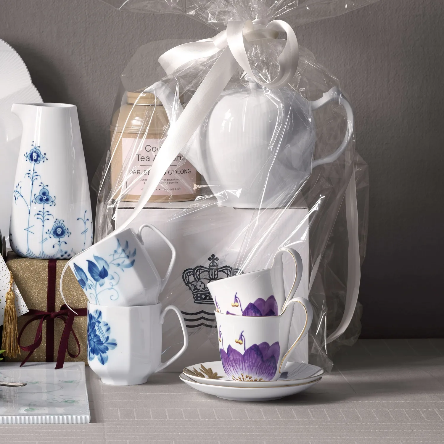 Kgl. Porcelæn Flora højhankskop Stedmoderblomst 27 cl