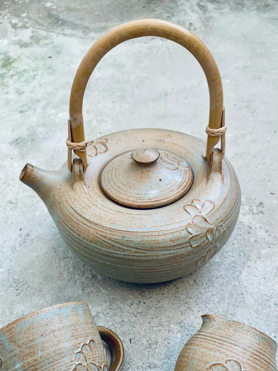 Marie Debié Ceramics Flower Petal tekande stentøj