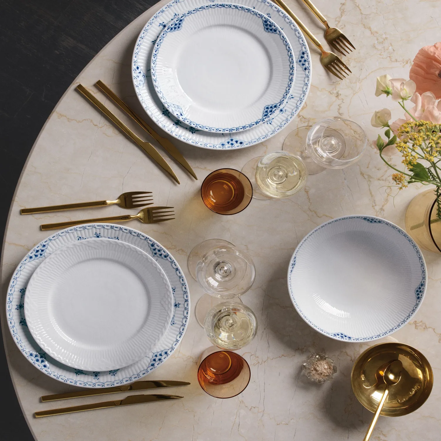 Kgl. Porcelæn Prinsesse skål 110 cl dyb tallerken