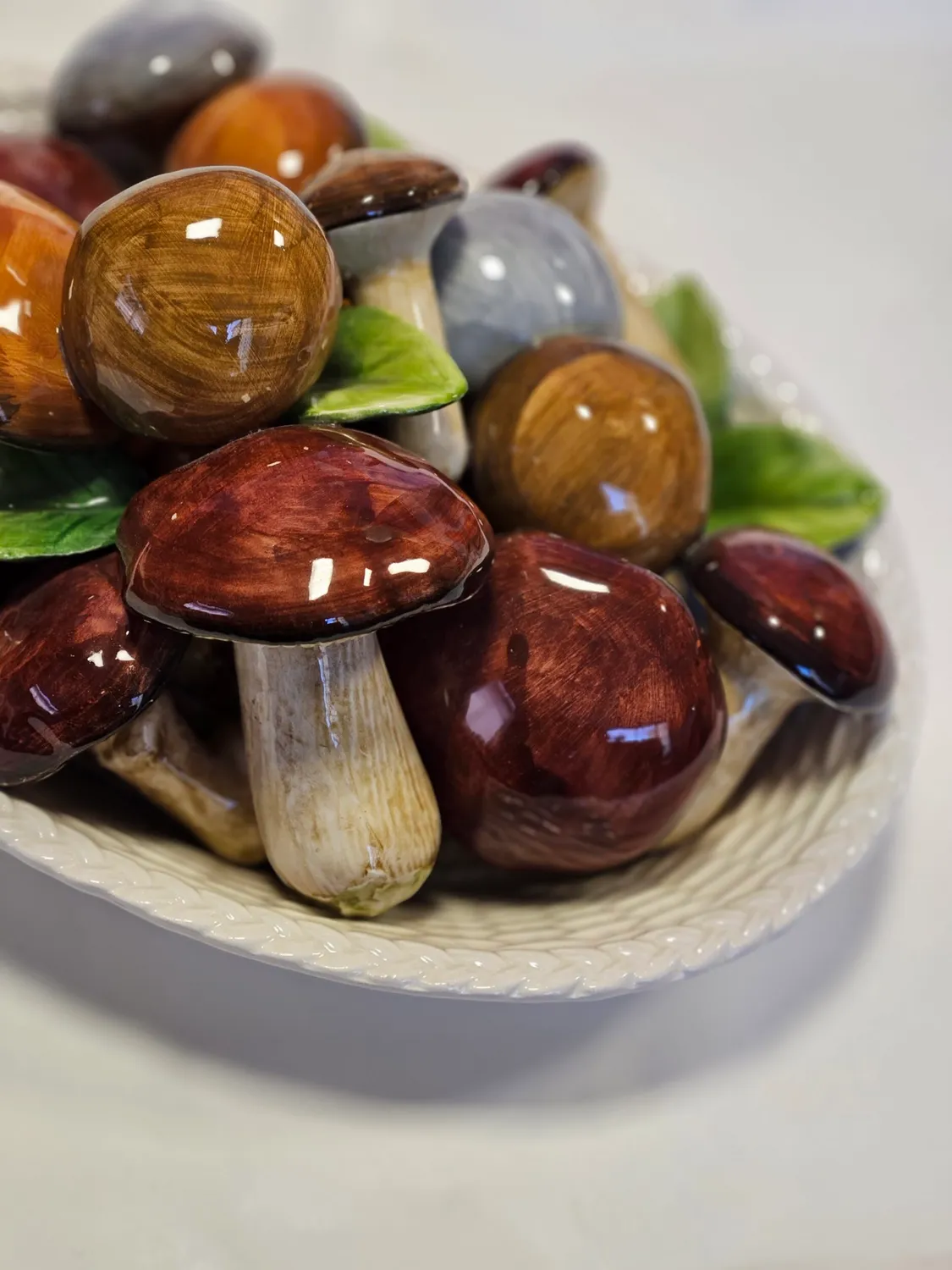 Les Ottomans Funghi bordpynt håndmalet keramik