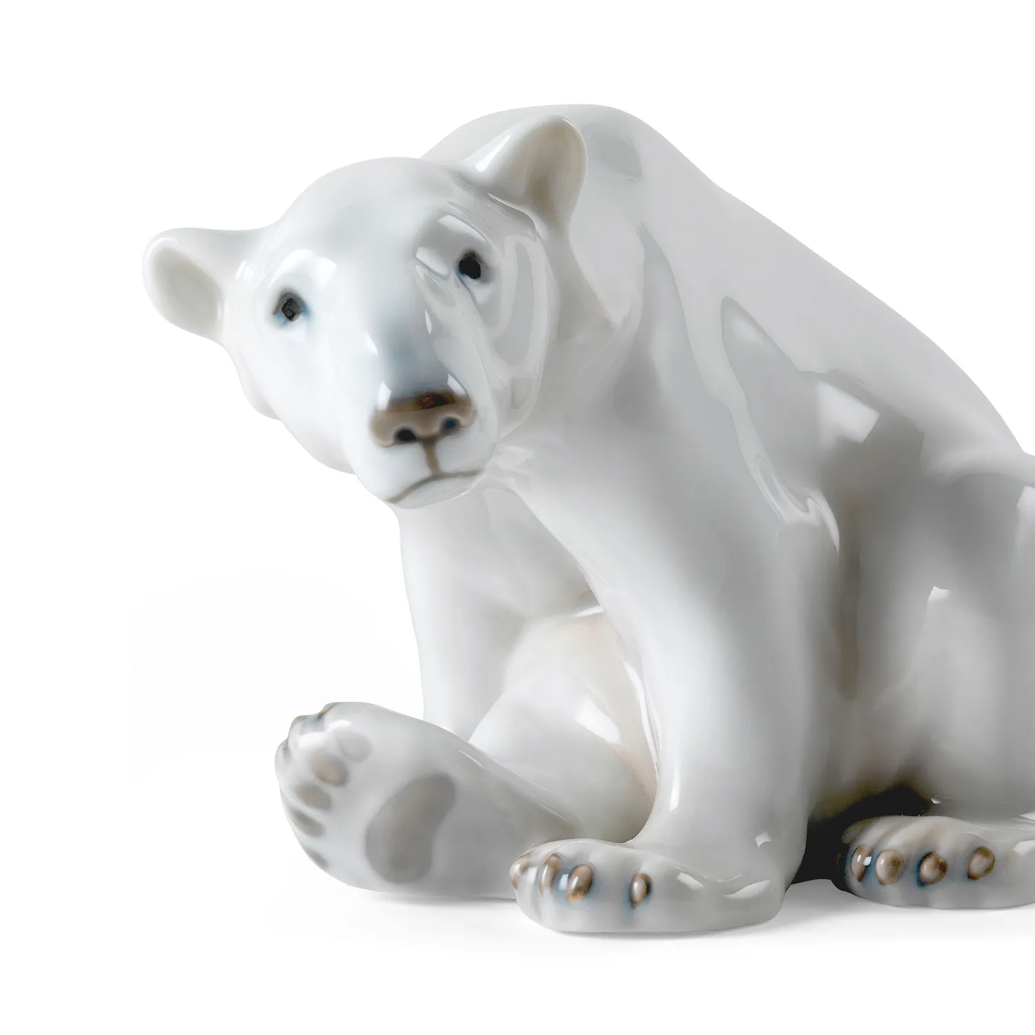 Kgl. Porcelæn siddende isbjørn figur 12 cm hvid