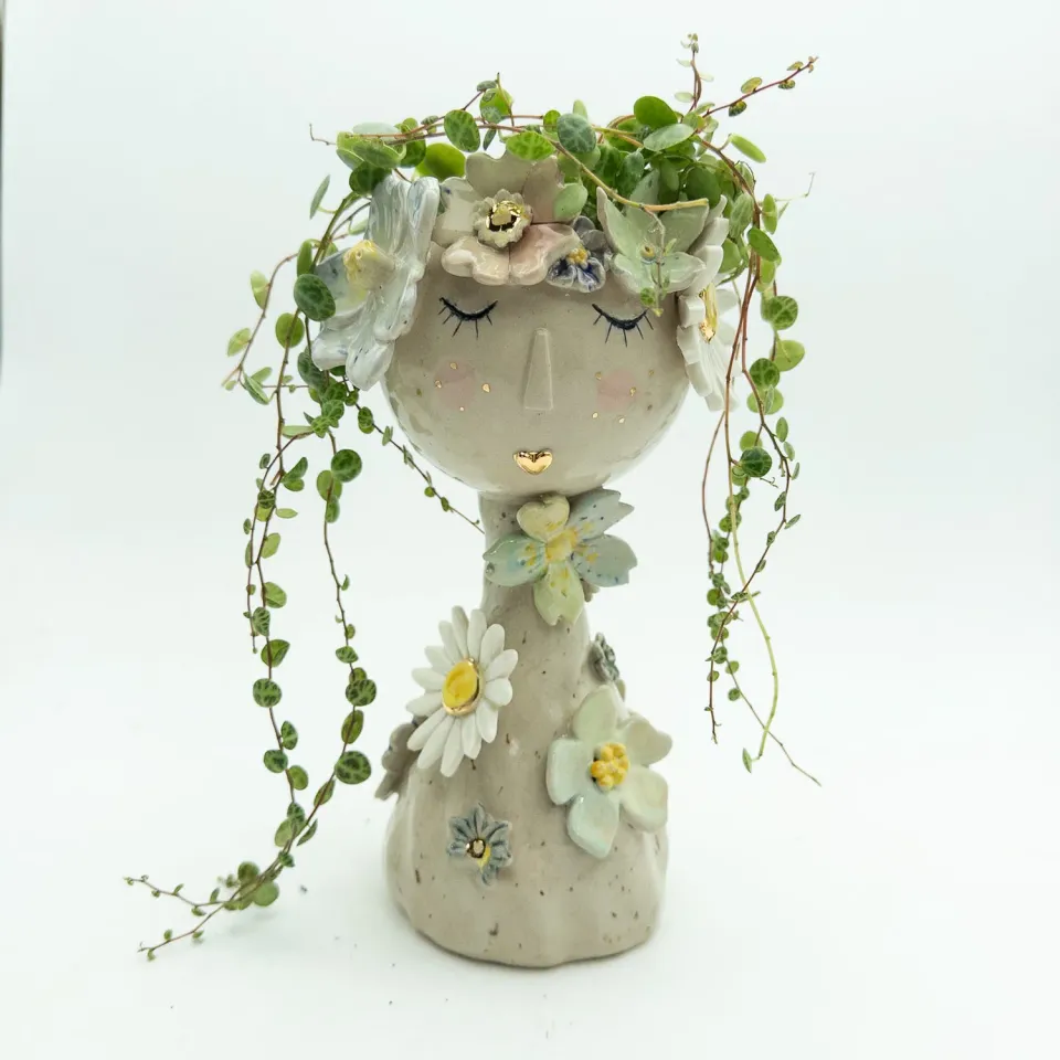 A for Anette Keramik Blomsterdame Bella figur lille håndlavet