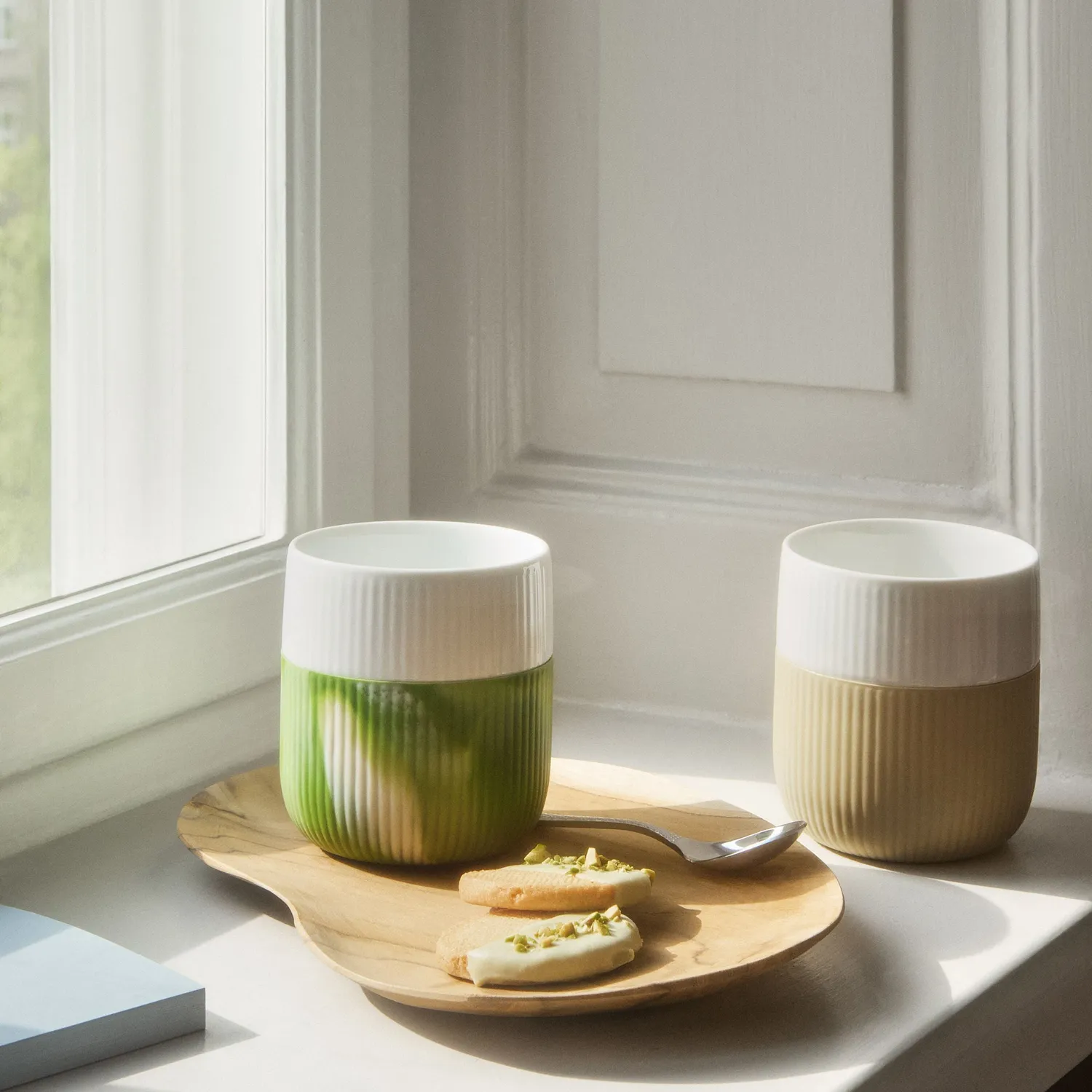 Kgl. Porcelæn Riflet Contrast krus Sand 35 cl silikone