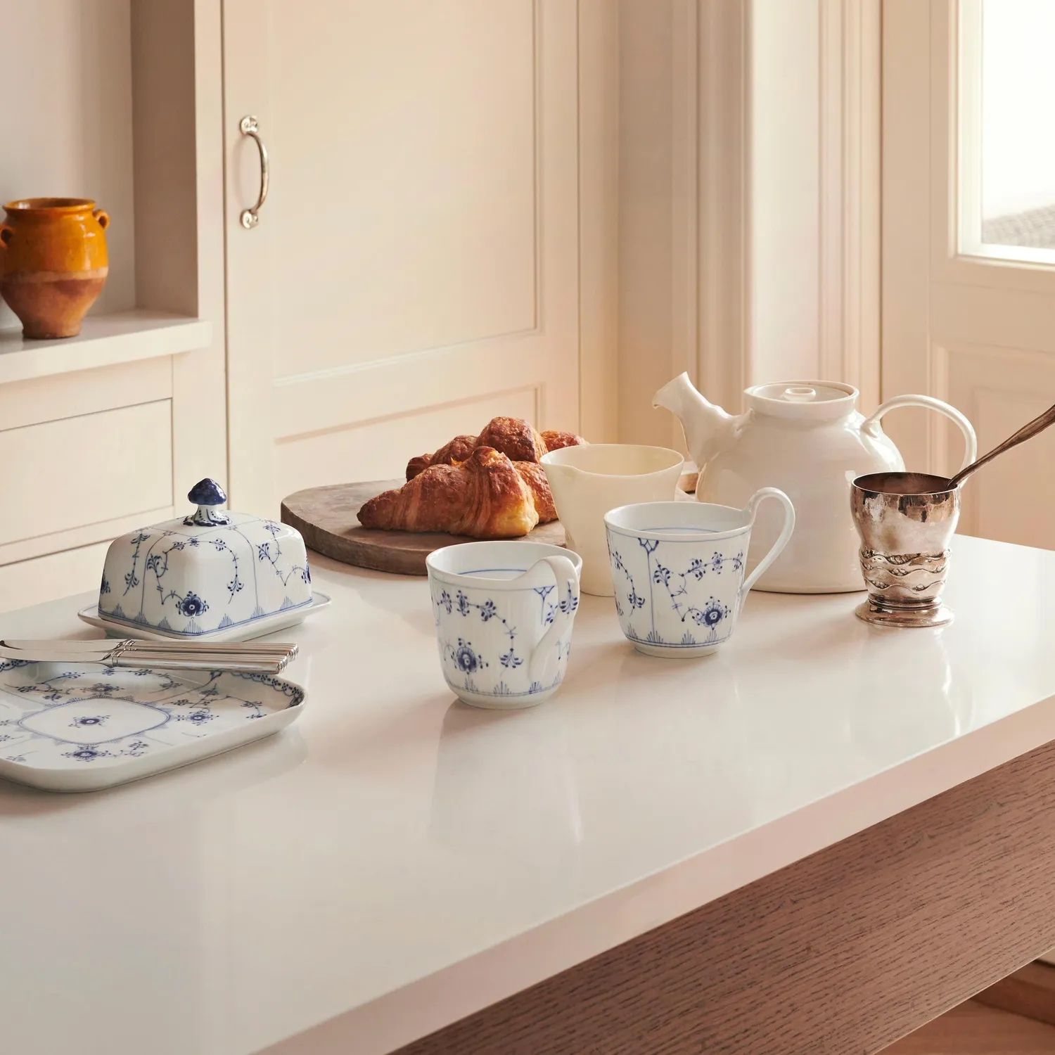 Kgl. Porcelæn Musselmalet Riflet firkantet tallerken 20 cm porcelæn