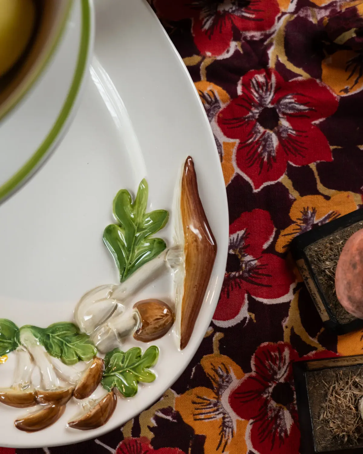 Les Ottomans Funghi fad keramik MUTT02 håndmalet